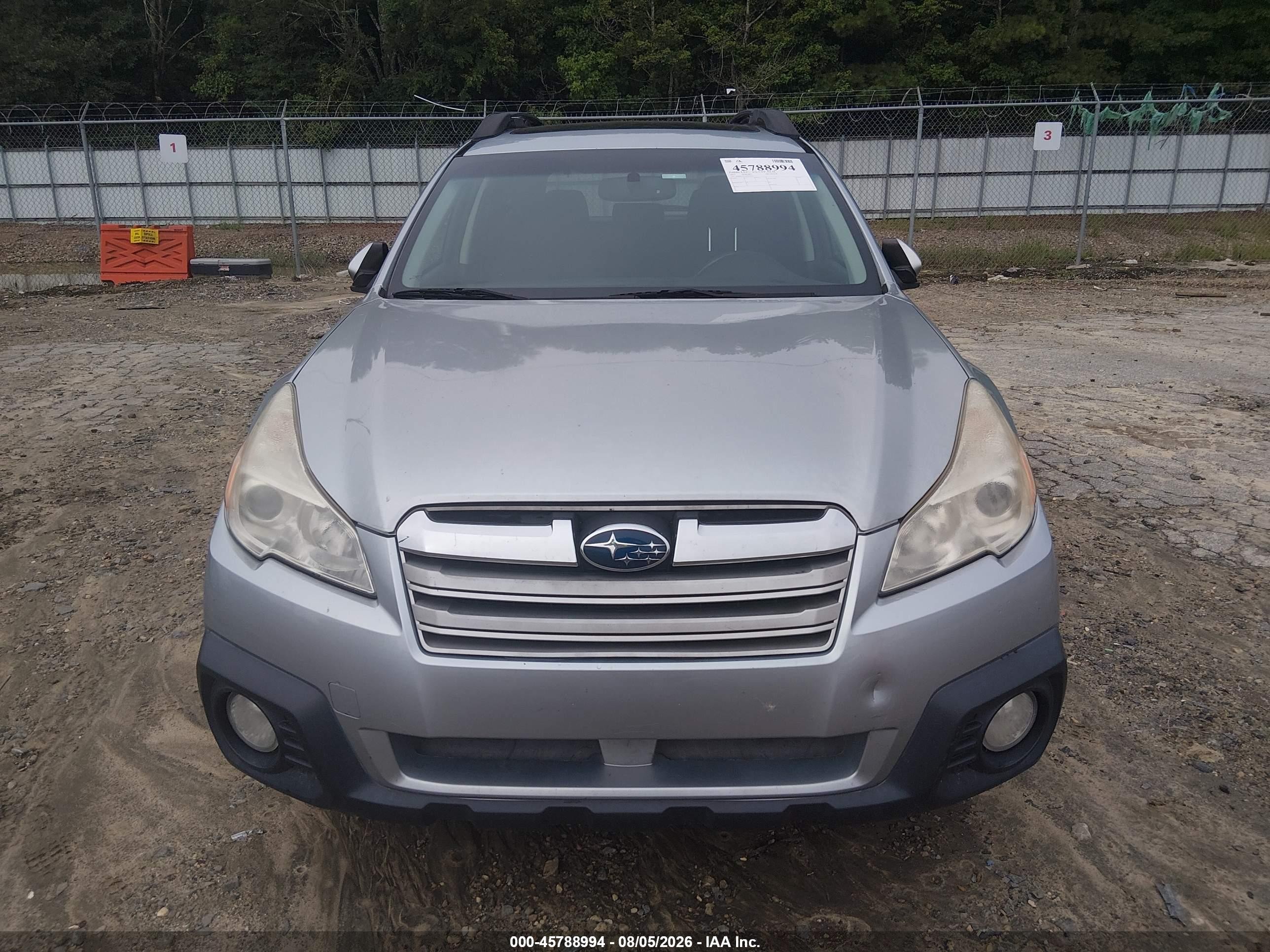 2013 Subaru Outback 2.5i Premium Серебряный vin: 4S4BRCGC1D3252551