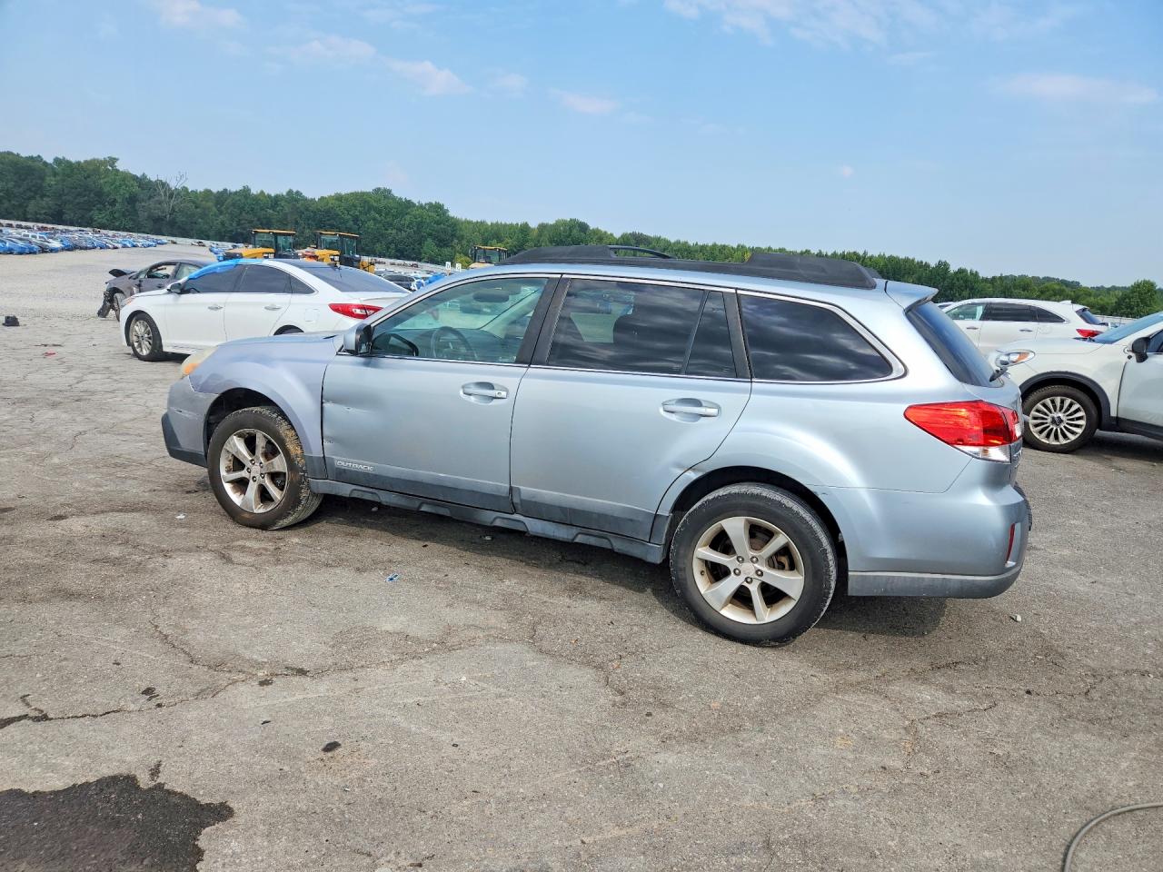 2013 Subaru Outback 2.5i Premium Silver vin: 4S4BRCGC1D3287476