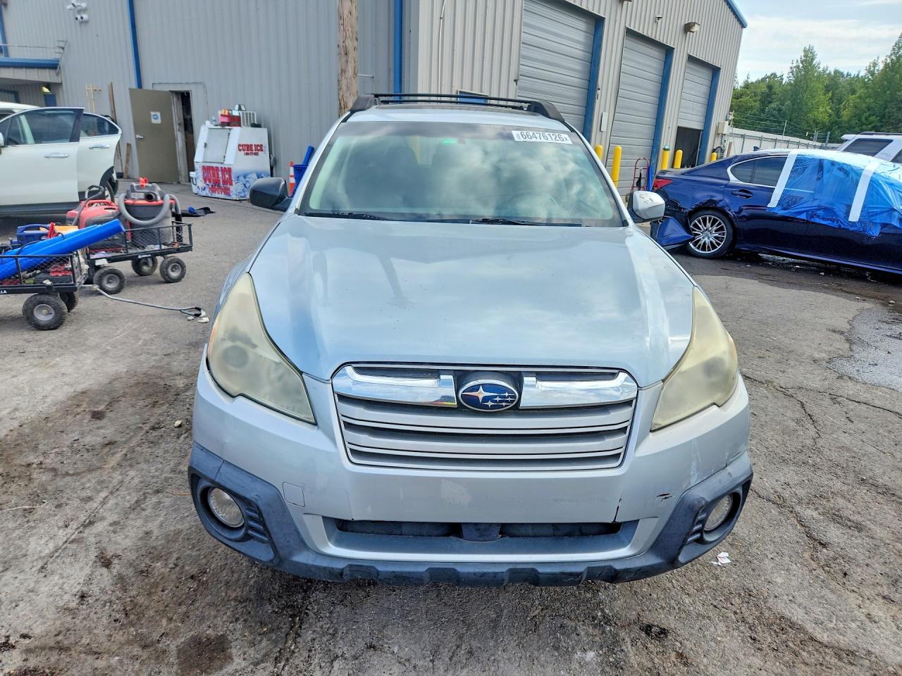 2013 Subaru Outback 2.5i Premium Silver vin: 4S4BRCGC1D3287476