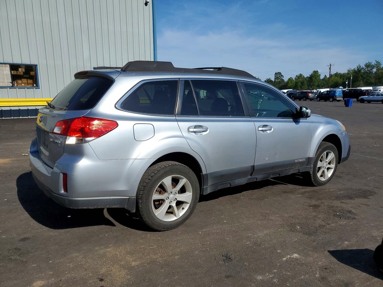 2013 Subaru Outback 2.5i Premium Silver vin: 4S4BRCGC2D3230980