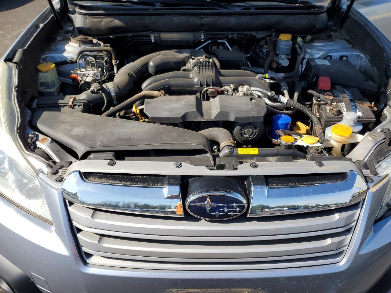2013 Subaru Outback 2.5i Premium Silver vin: 4S4BRCGC2D3230980