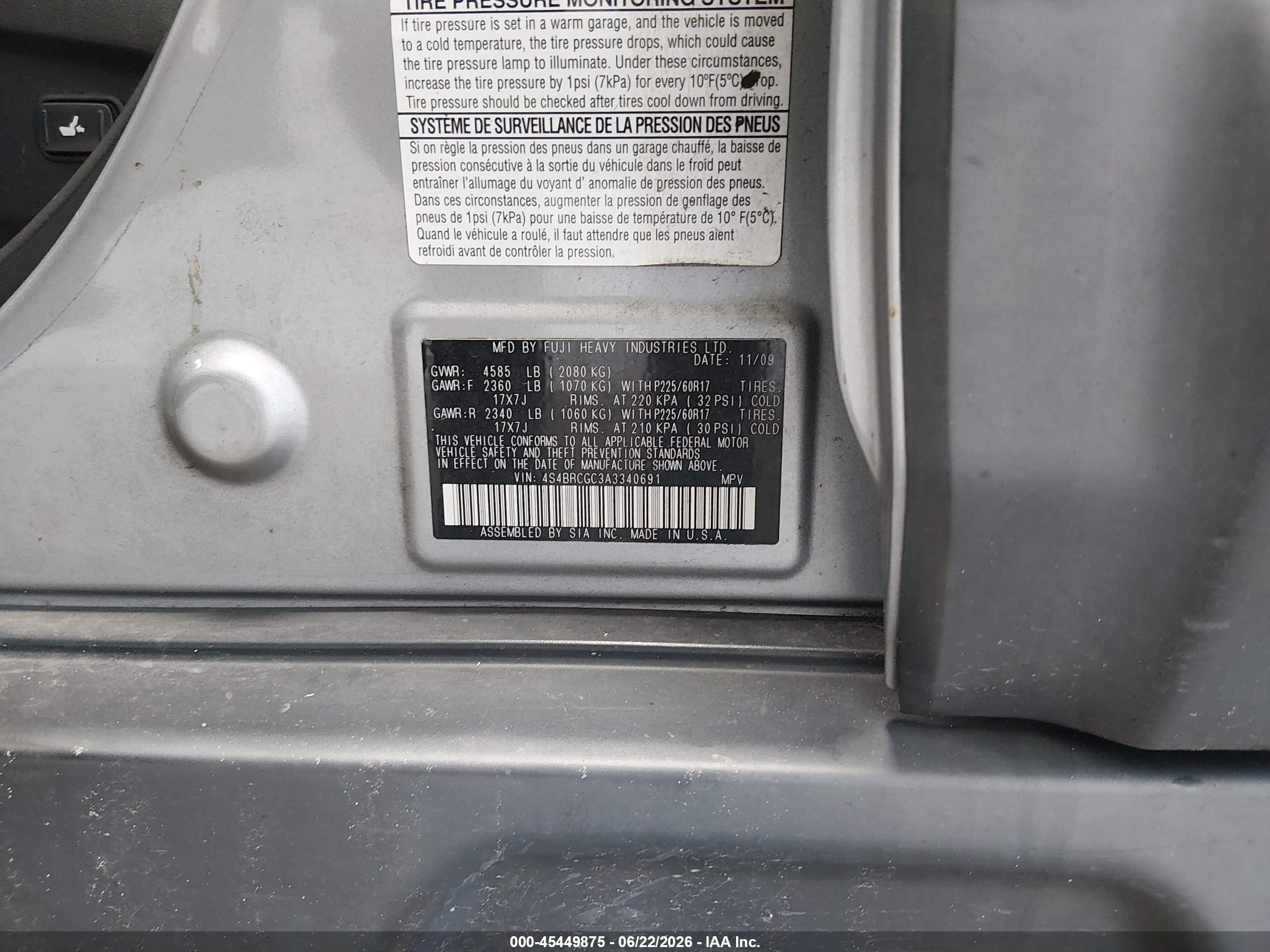 2010 Subaru Outback 2.5i Premium Серебряный vin: 4S4BRCGC3A3340691