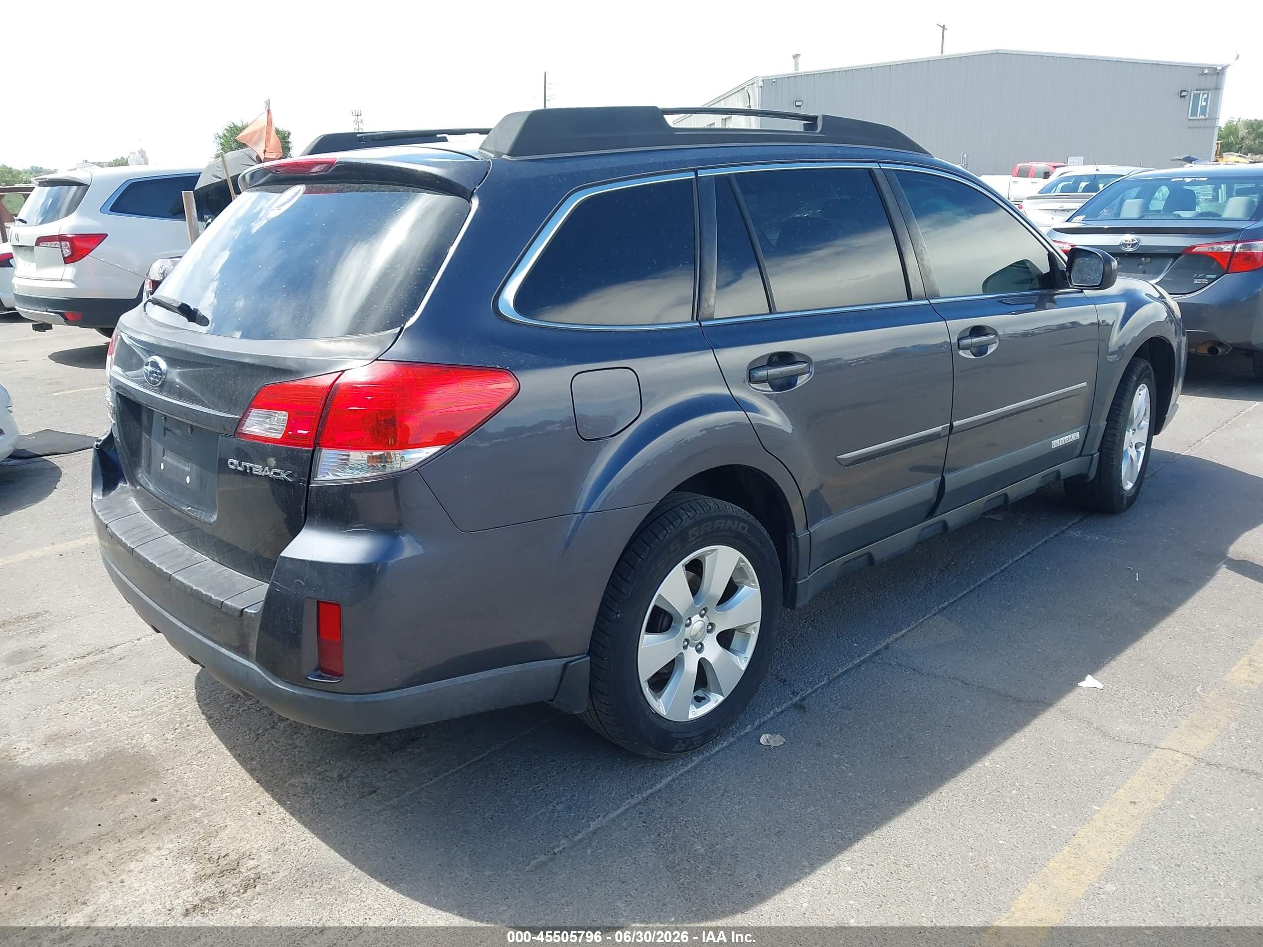 2011 Subaru Outback 2.5i Premium Gray vin: 4S4BRCGC3B3380769