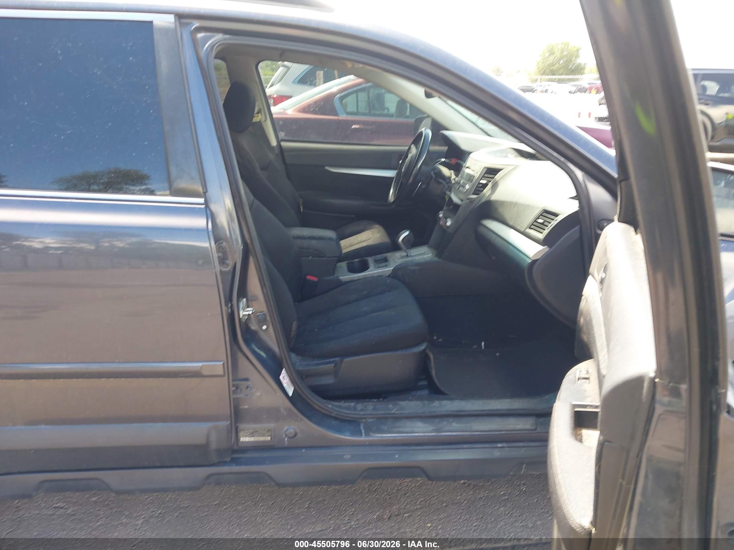 2011 Subaru Outback 2.5i Premium Gray vin: 4S4BRCGC3B3380769
