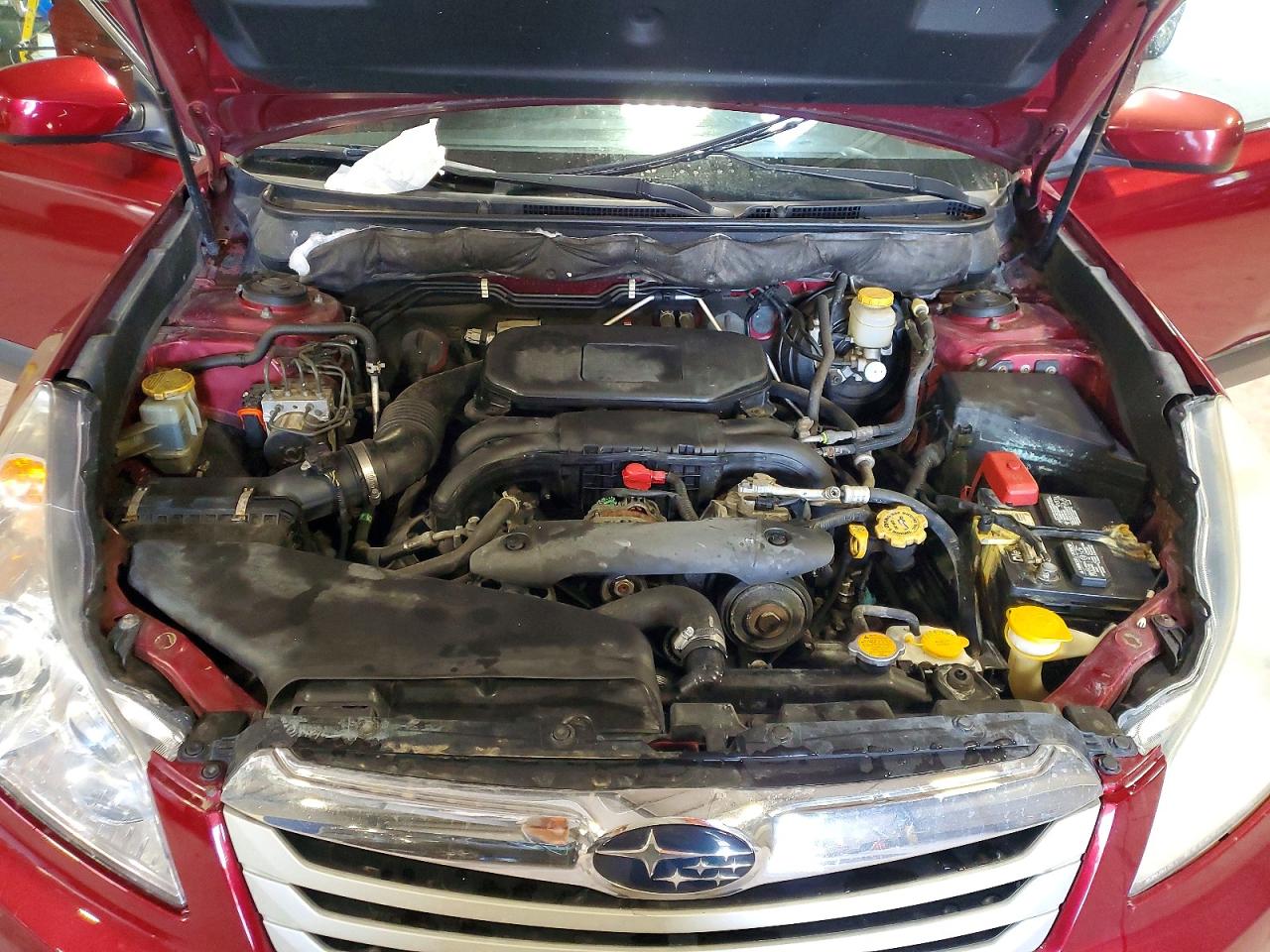 2012 Subaru Outback 2.5i Premium Red vin: 4S4BRCGC3C3220912