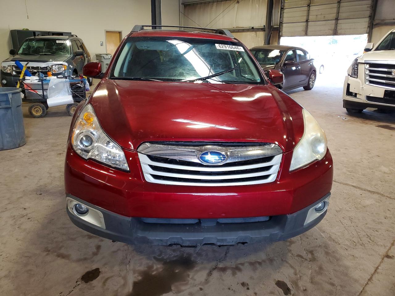 2012 Subaru Outback 2.5i Premium Red vin: 4S4BRCGC3C3220912