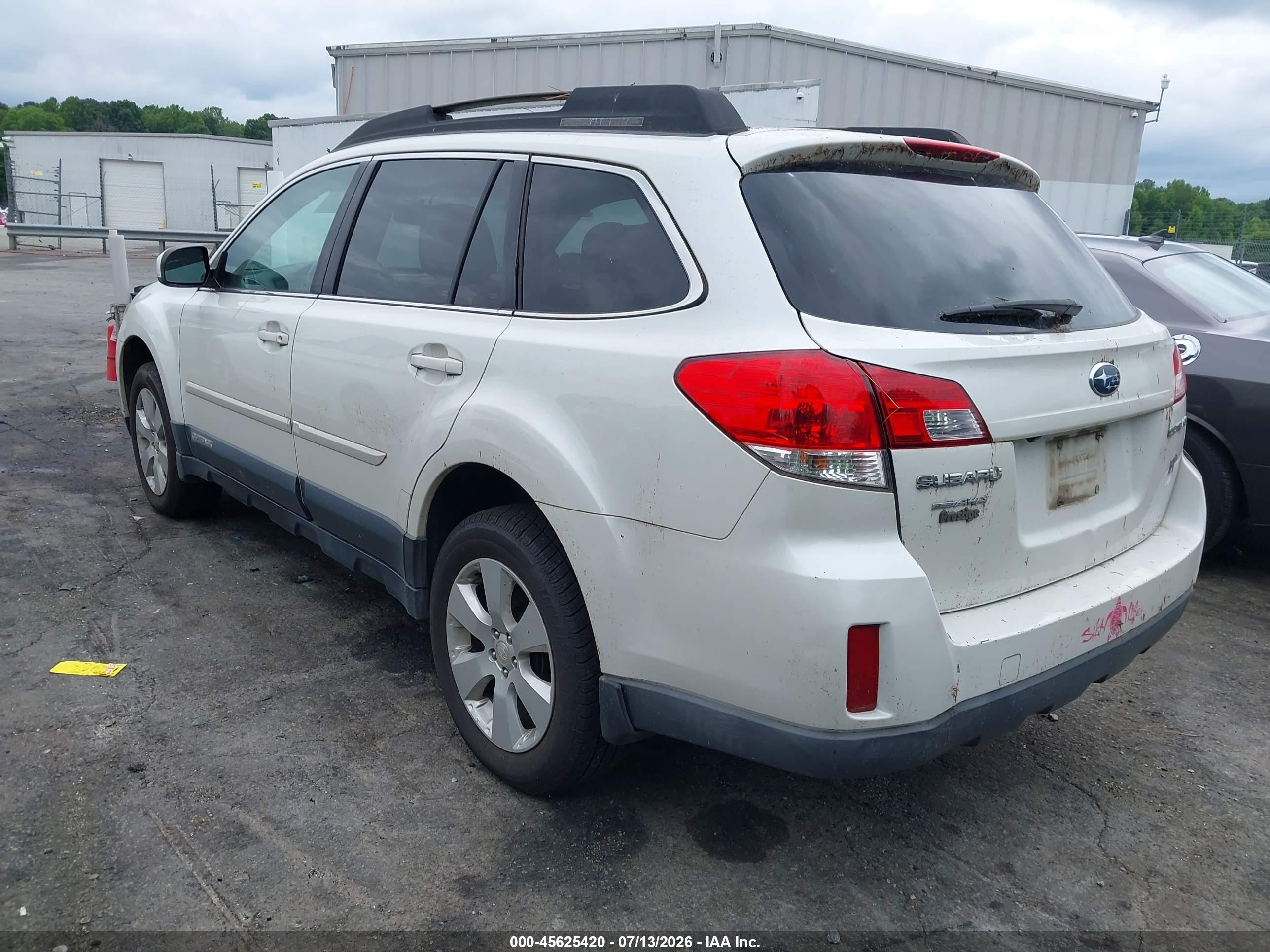 2012 Subaru Outback 2.5i Premium Белый vin: 4S4BRCGC3C3299515