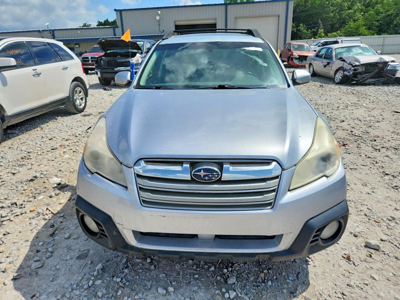 2013 Subaru Outback 2.5i Premium Silver vin: 4S4BRCGC3D3208762