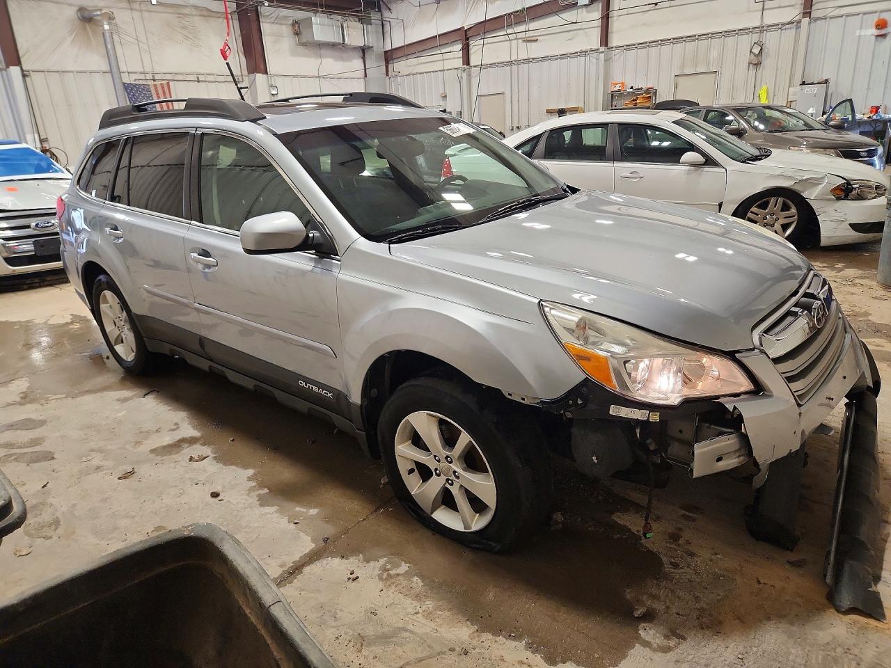 2013 Subaru Outback 2.5i Premium Gray vin: 4S4BRCGC3D3276592