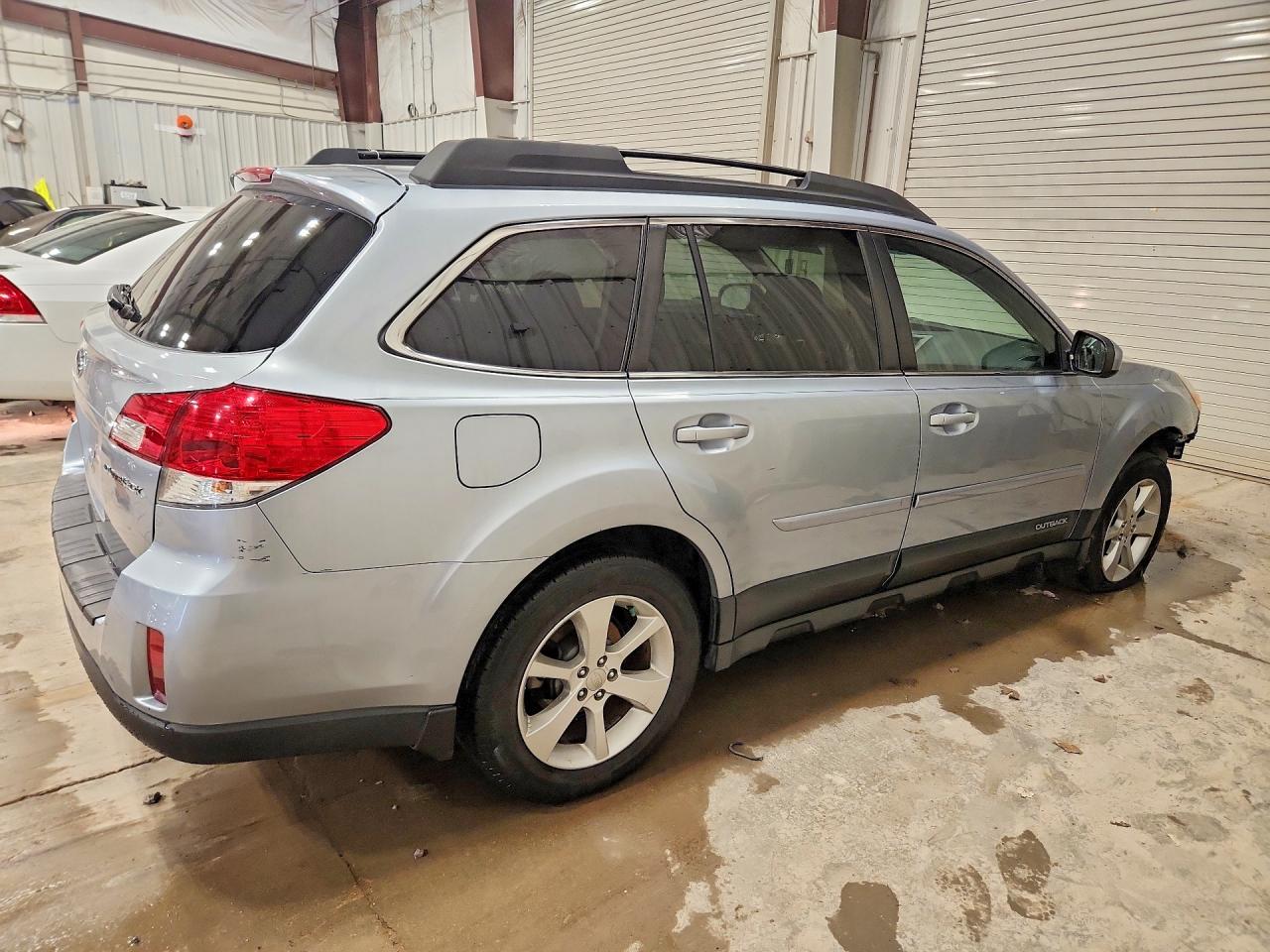 2013 Subaru Outback 2.5i Premium Gray vin: 4S4BRCGC3D3276592