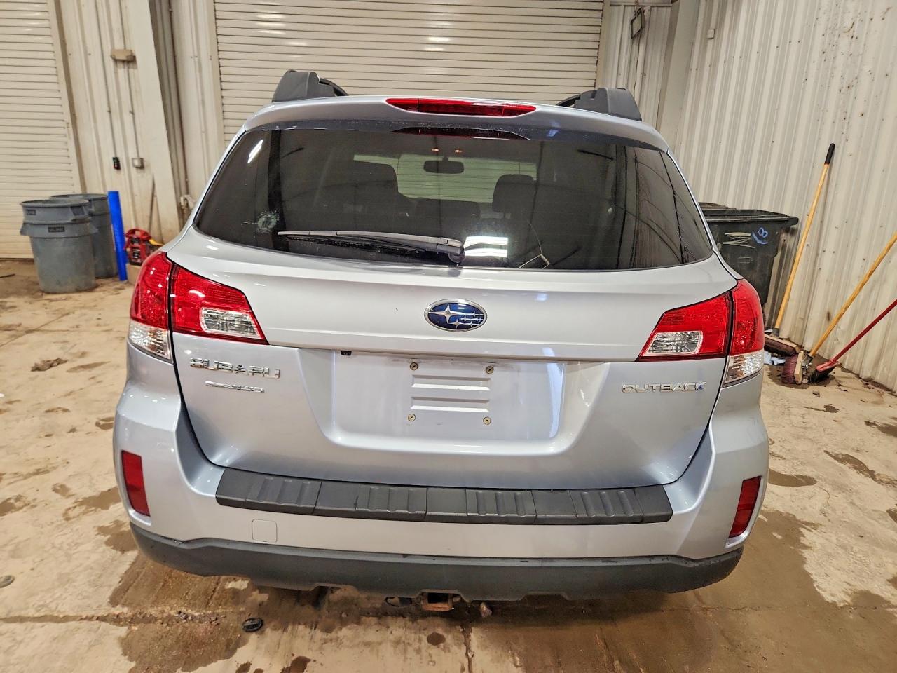 2013 Subaru Outback 2.5i Premium Gray vin: 4S4BRCGC3D3276592
