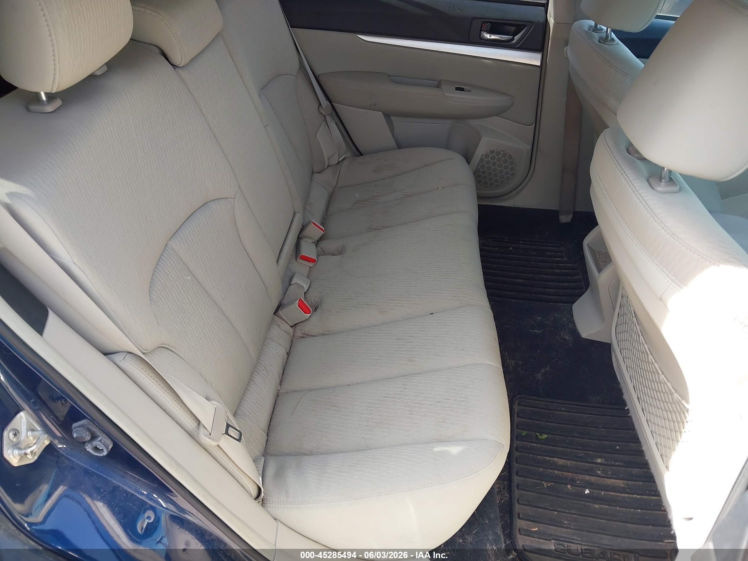 2011 Subaru Outback 2.5i Premium Blue vin: 4S4BRCGC6B3327421