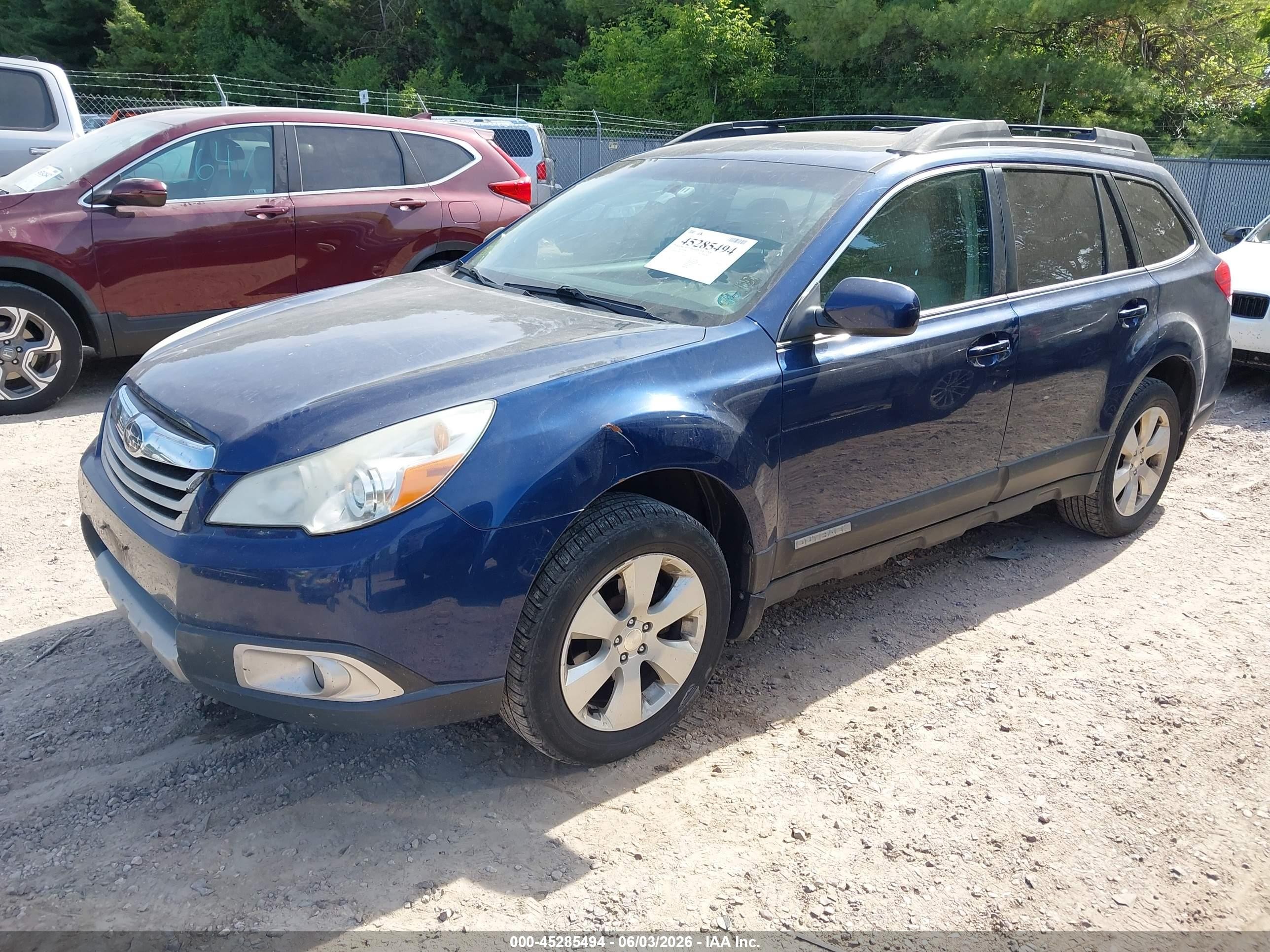 2011 Subaru Outback 2.5i Premium Blue vin: 4S4BRCGC6B3327421