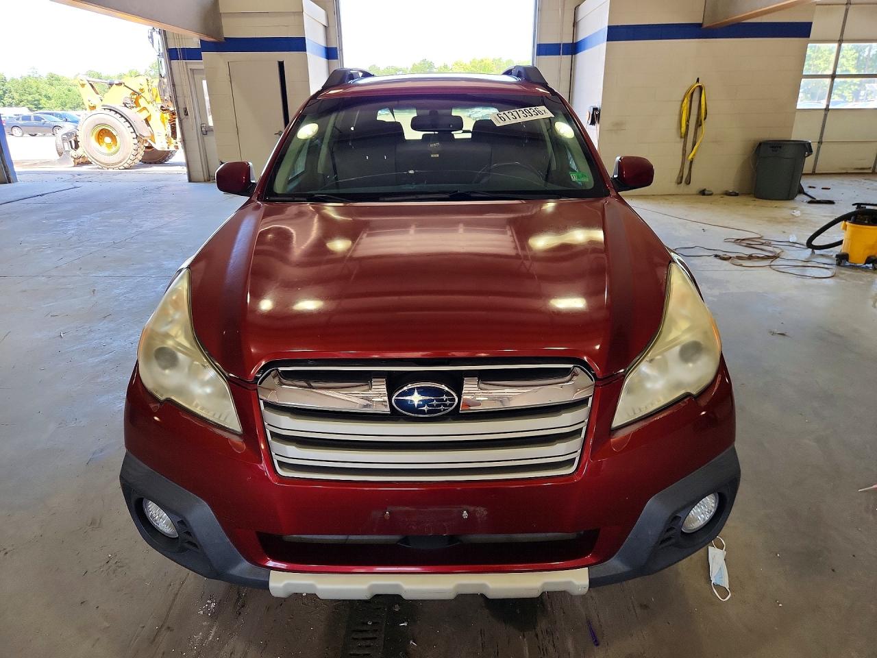2013 Subaru Outback 2.5i Premium Burgundy vin: 4S4BRCGC6D3250858