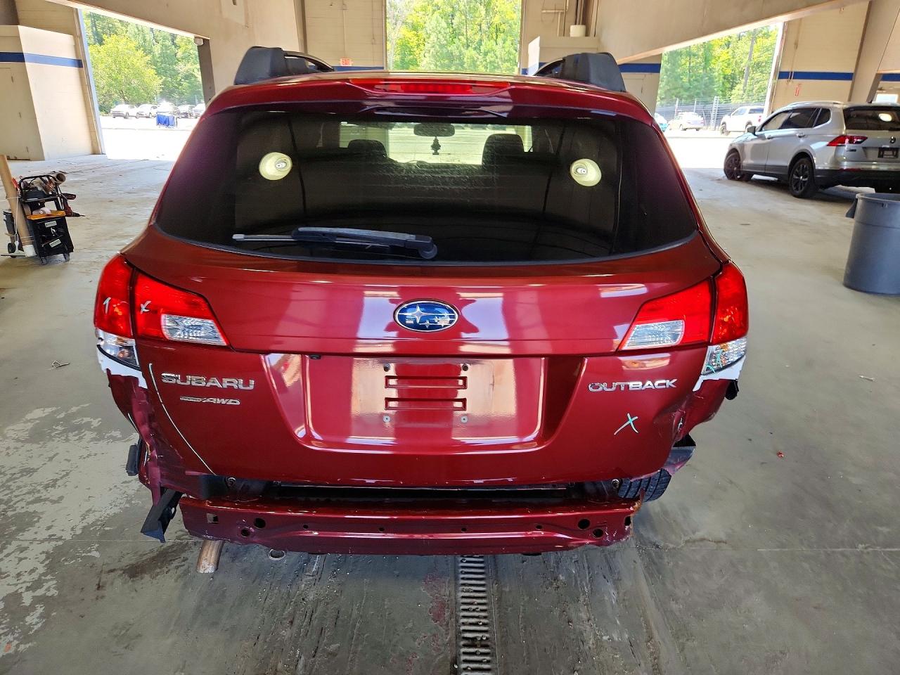 2013 Subaru Outback 2.5i Premium Burgundy vin: 4S4BRCGC6D3250858