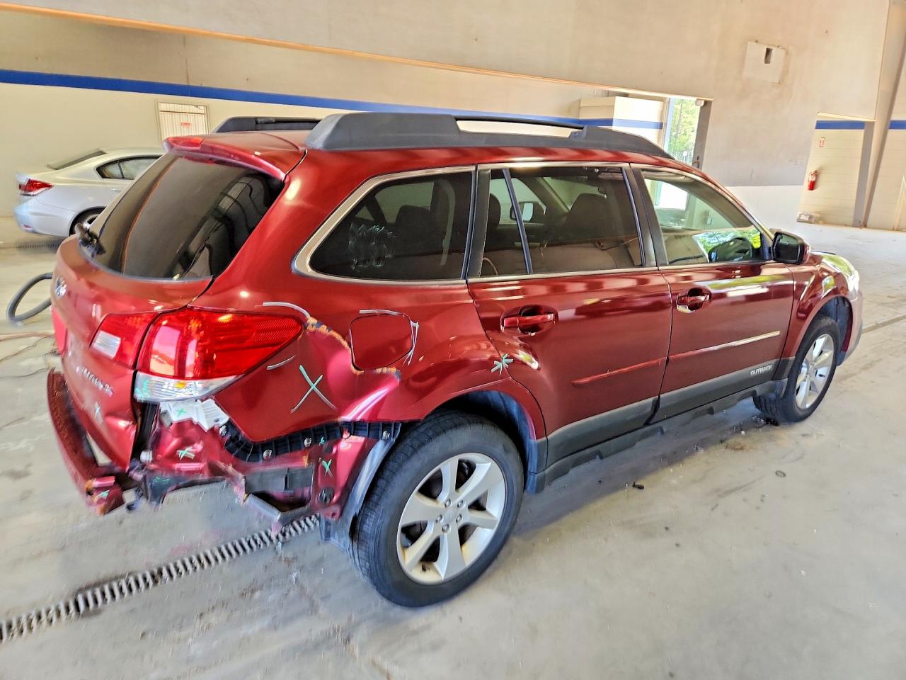 2013 Subaru Outback 2.5i Premium Burgundy vin: 4S4BRCGC6D3250858