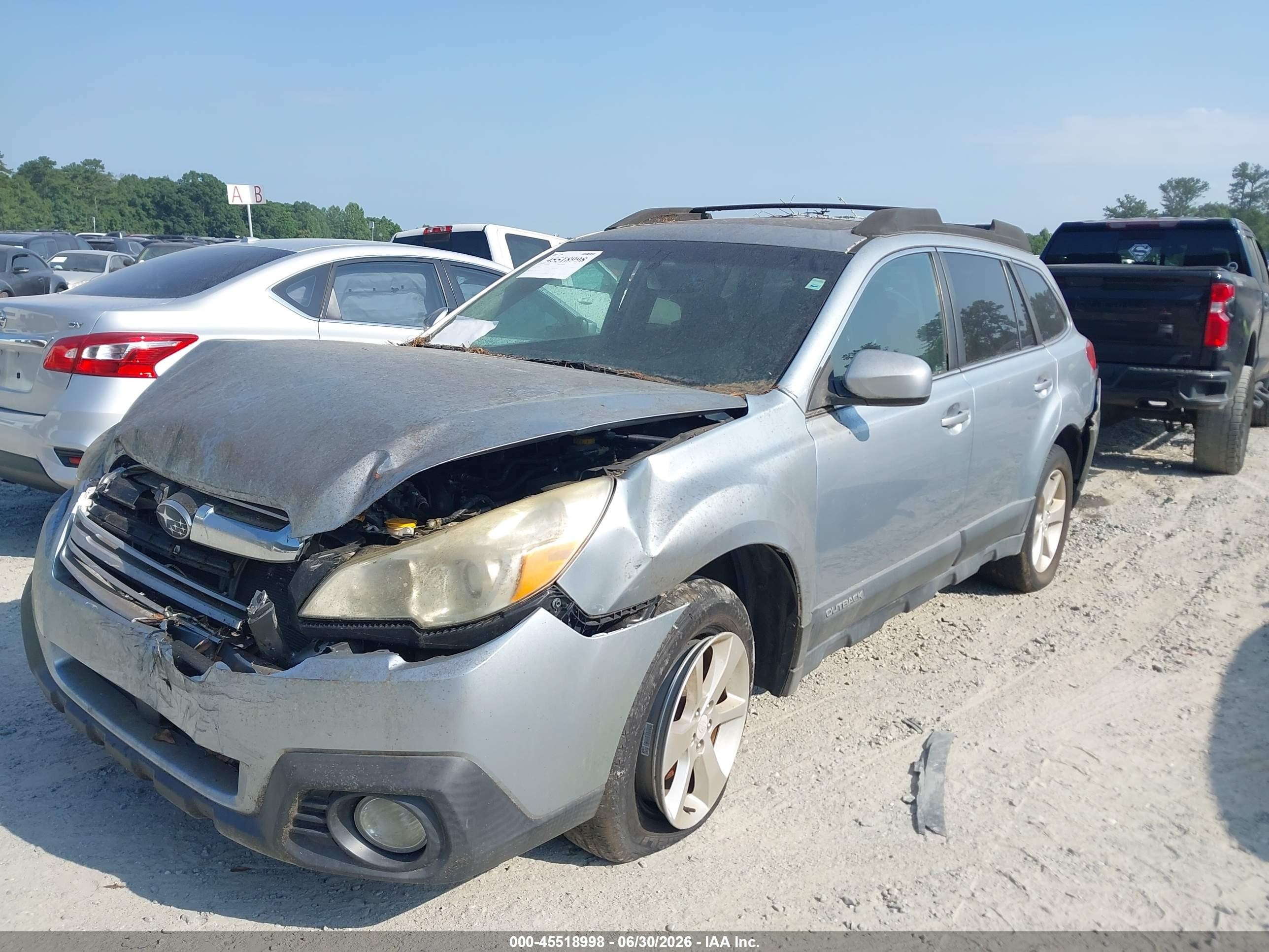 2013 Subaru Outback 2.5i Premium Silver vin: 4S4BRCGC6D3299929