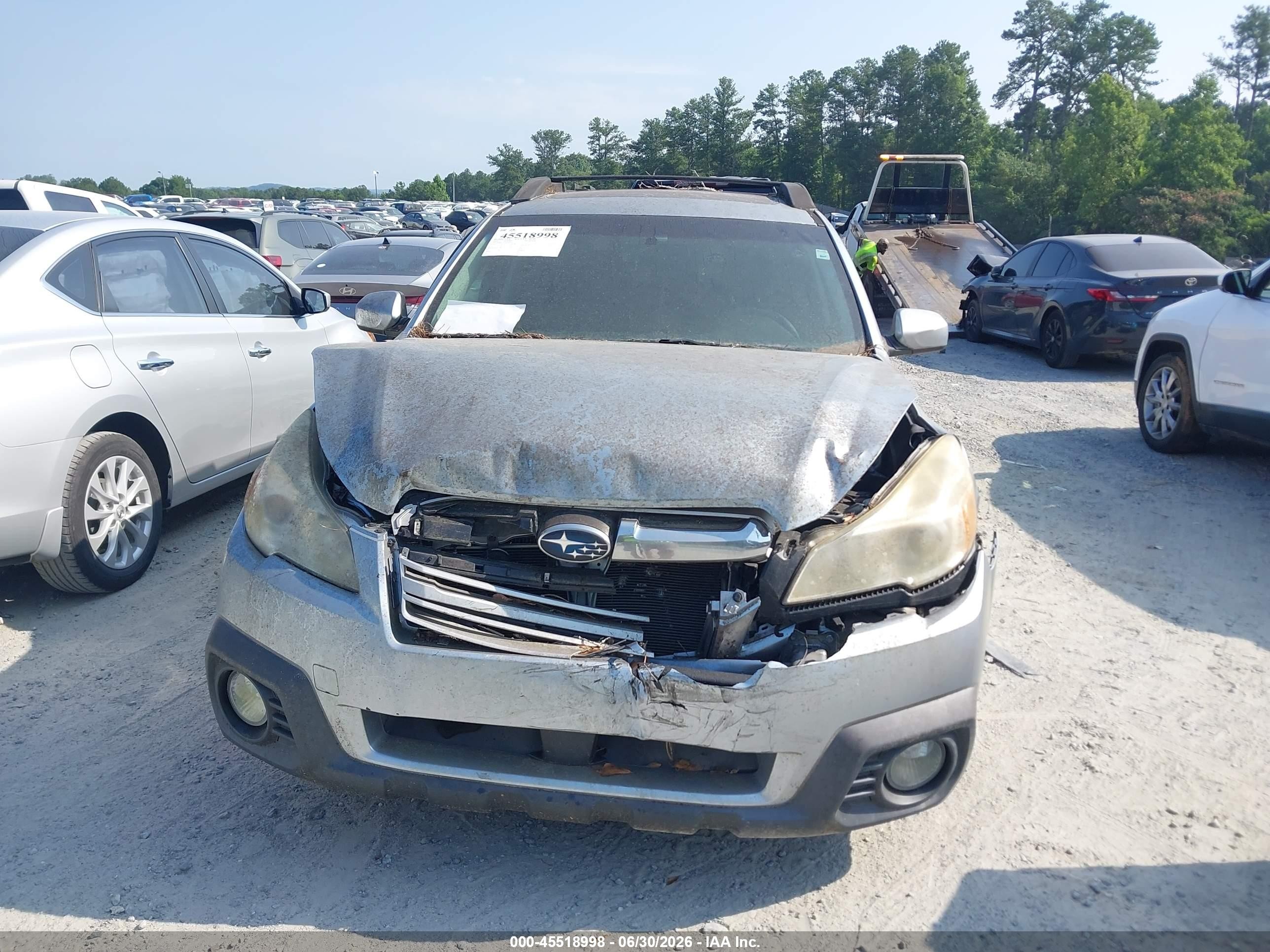 2013 Subaru Outback 2.5i Premium Silver vin: 4S4BRCGC6D3299929