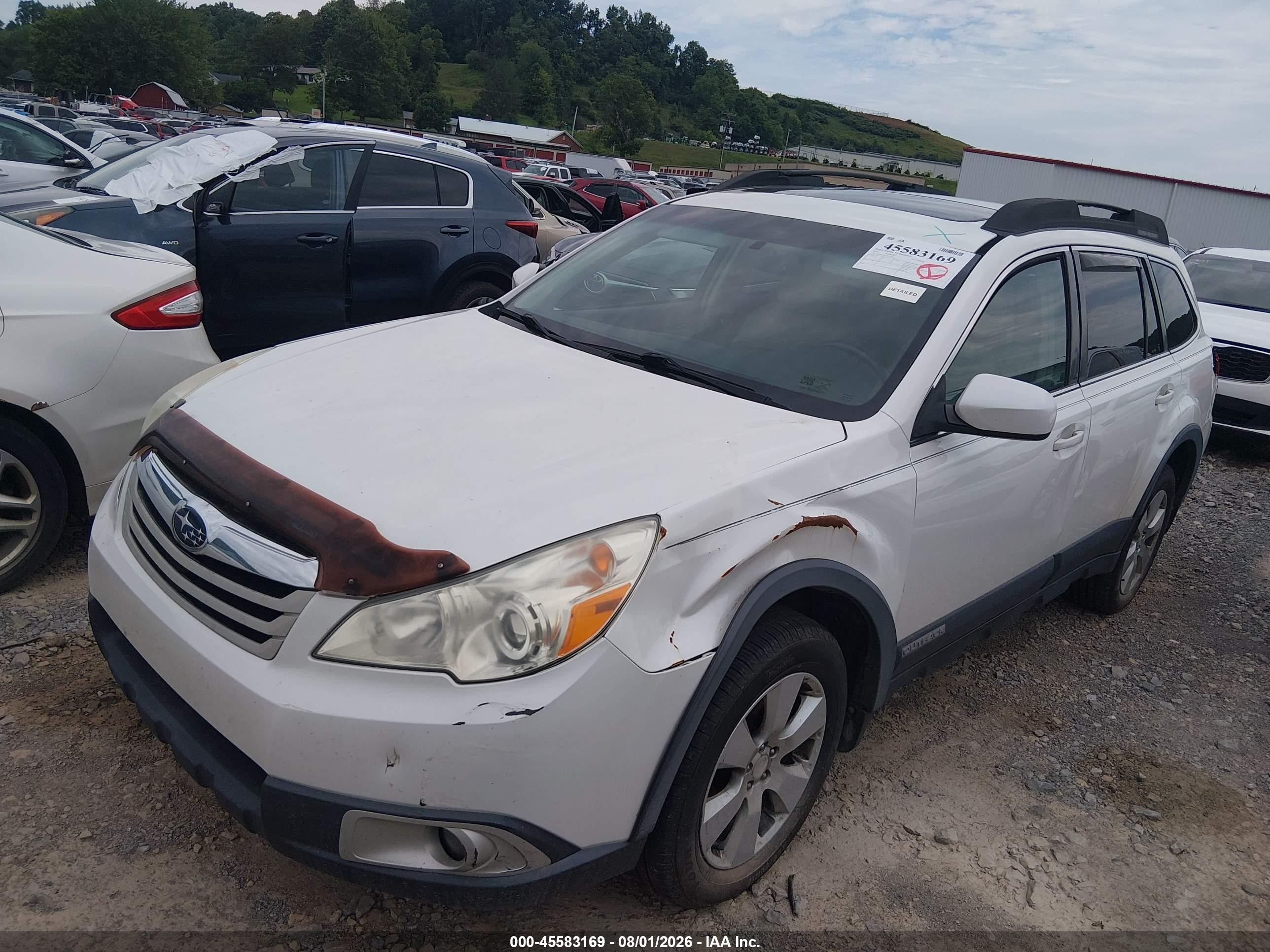 2011 Subaru Outback 2.5i Premium White vin: 4S4BRCGC7B3374618