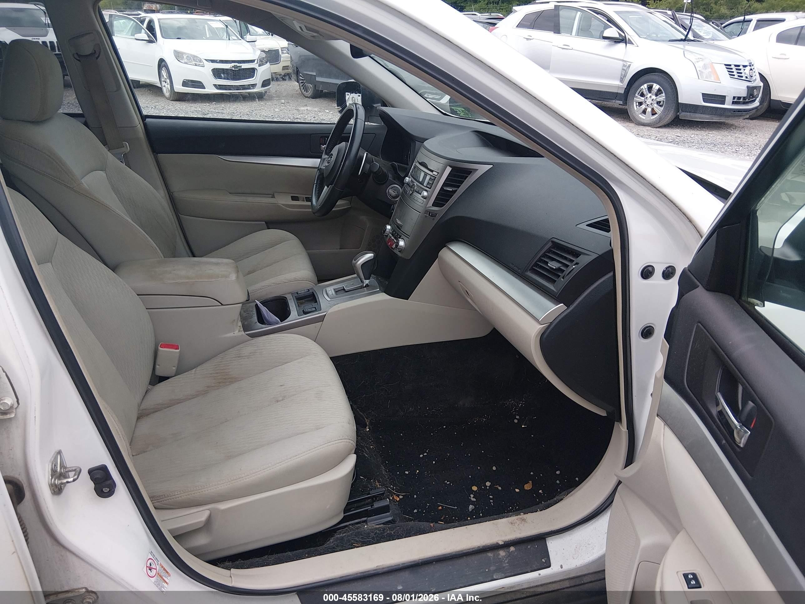 2011 Subaru Outback 2.5i Premium White vin: 4S4BRCGC7B3374618