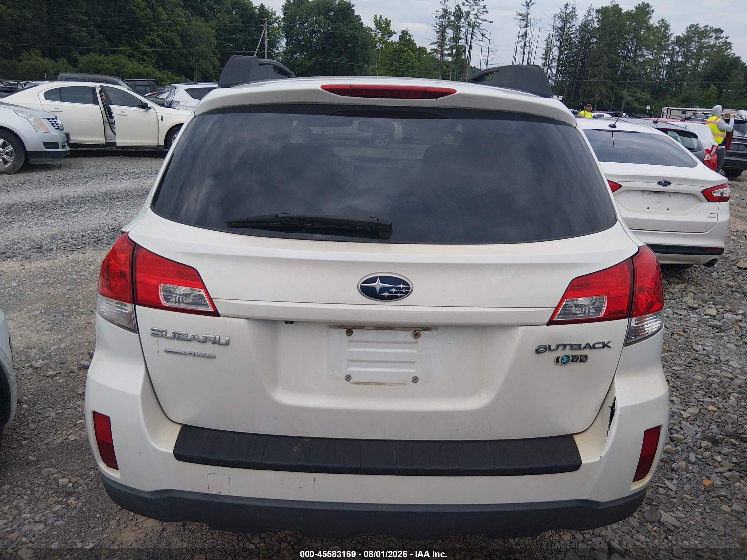 2011 Subaru Outback 2.5i Premium White vin: 4S4BRCGC7B3374618