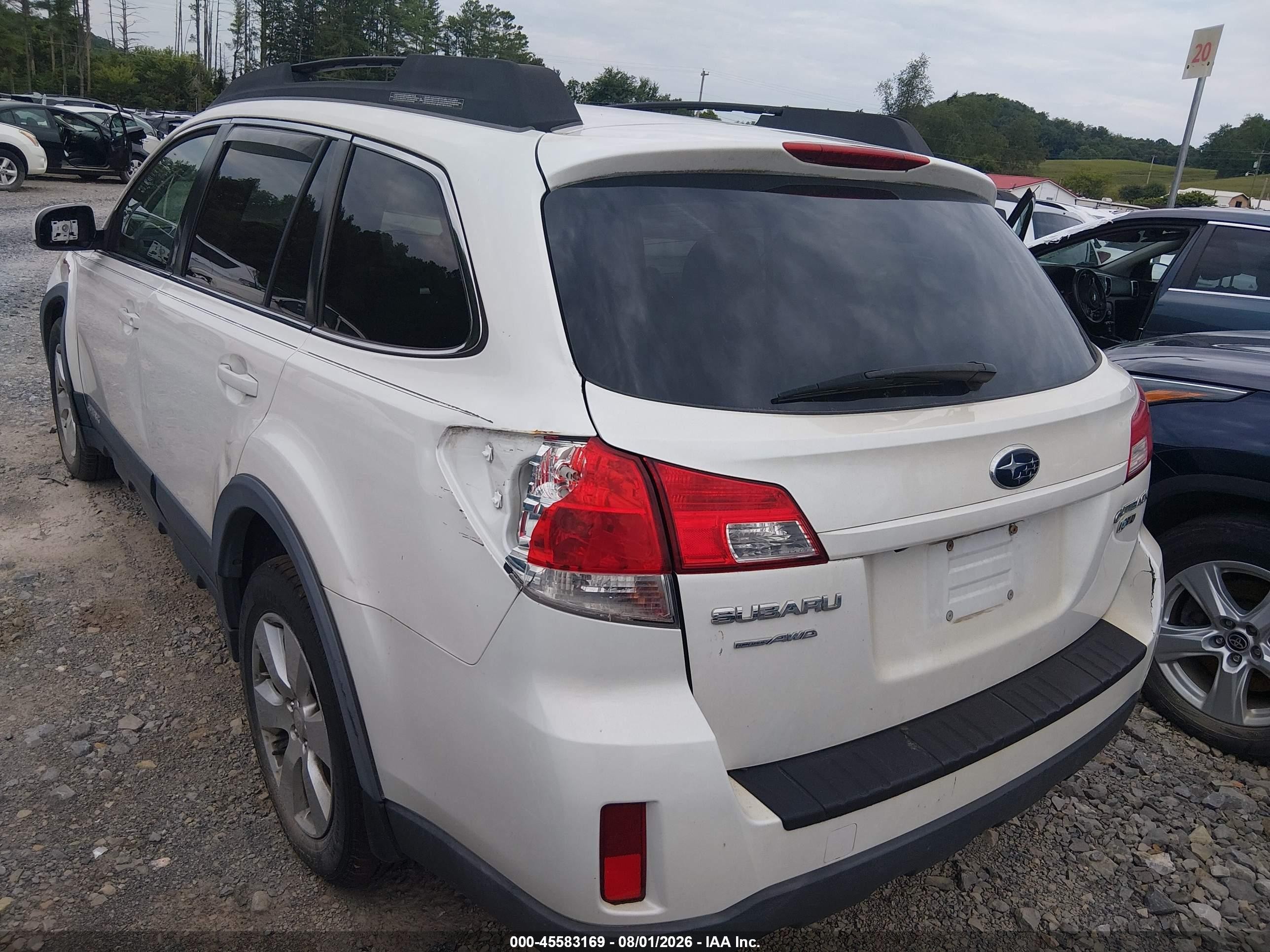 2011 Subaru Outback 2.5i Premium White vin: 4S4BRCGC7B3374618