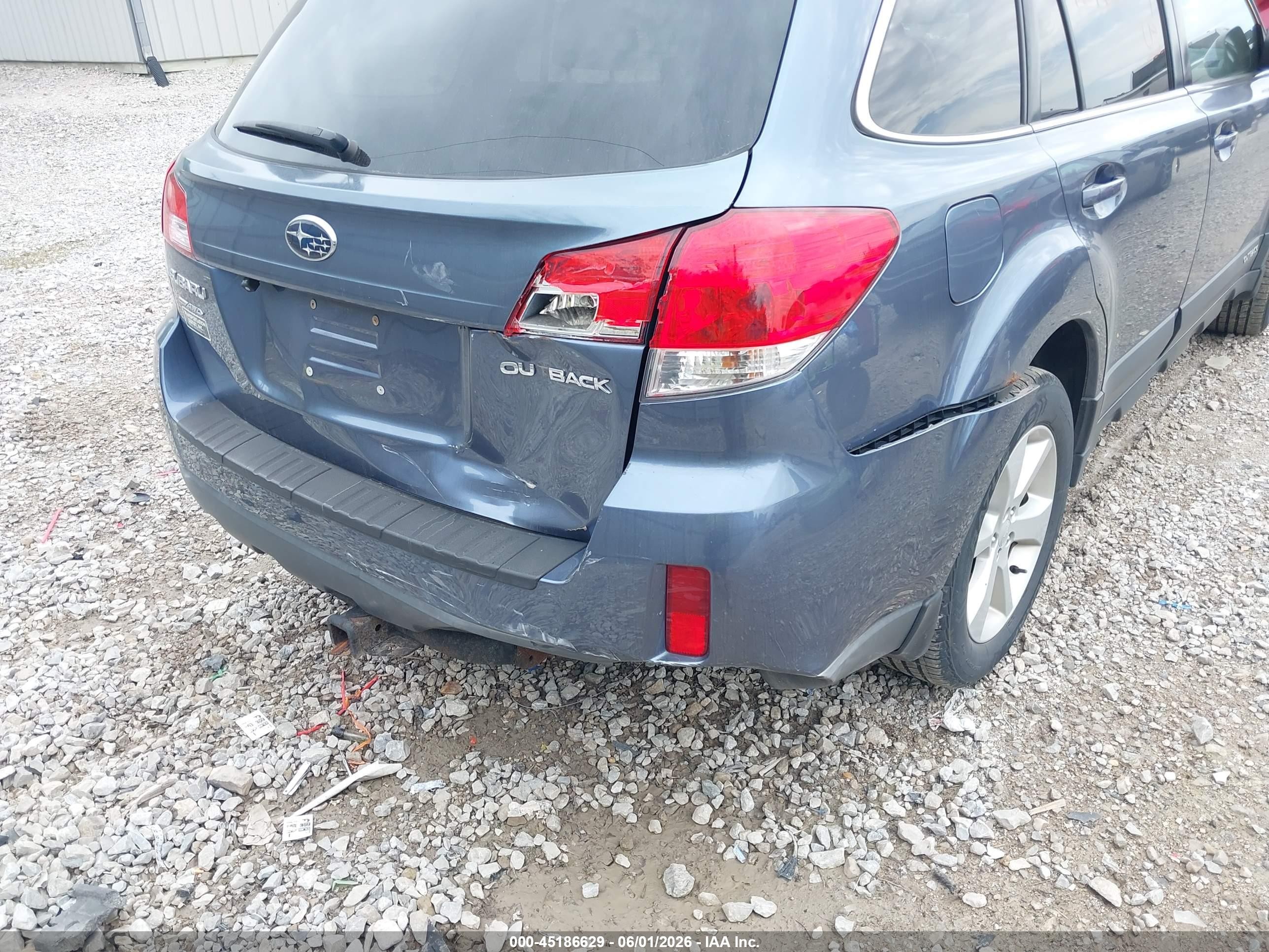 2013 Subaru Outback 2.5i Premium Blue vin: 4S4BRCGC7D3248391