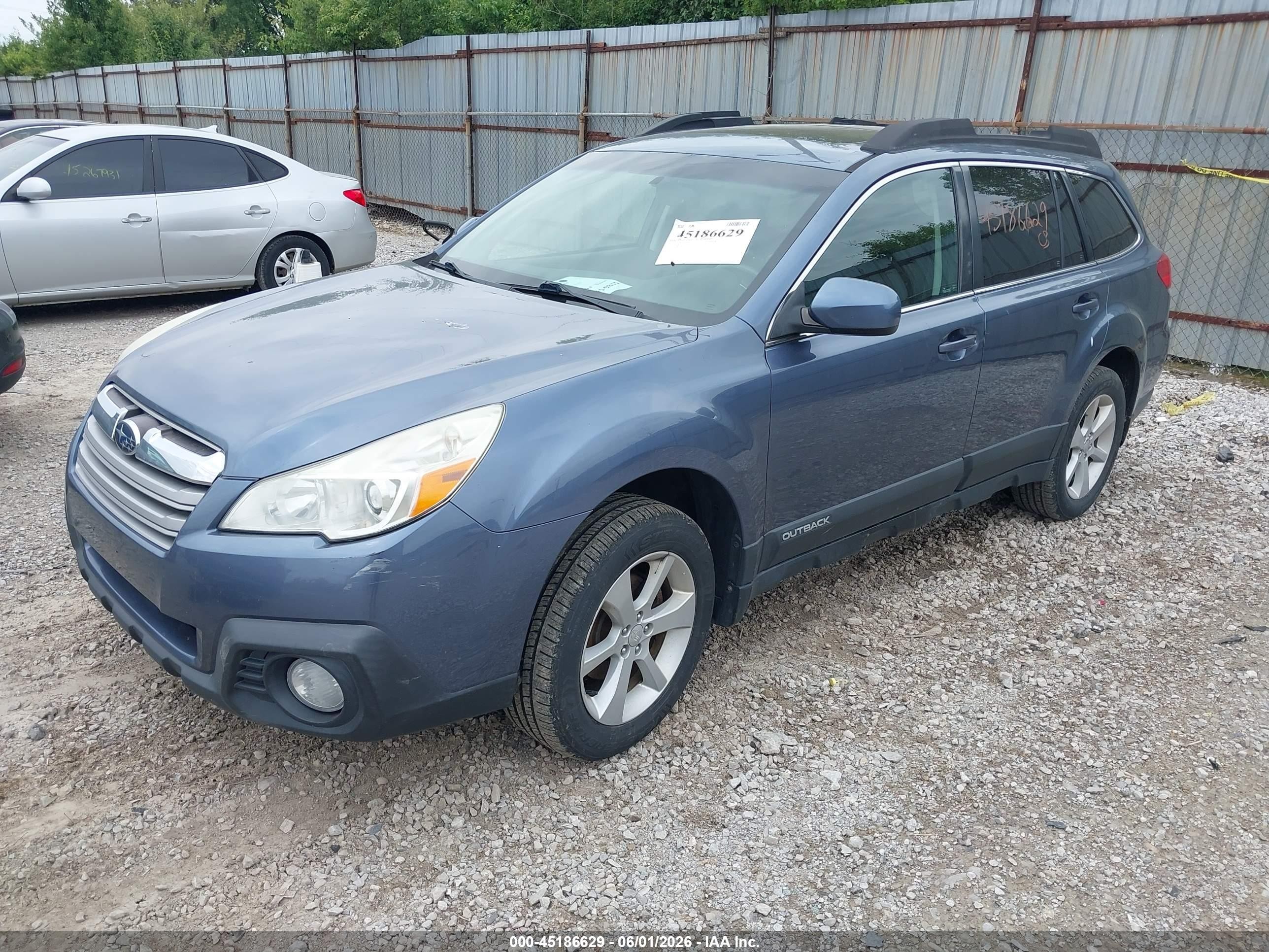 2013 Subaru Outback 2.5i Premium Blue vin: 4S4BRCGC7D3248391