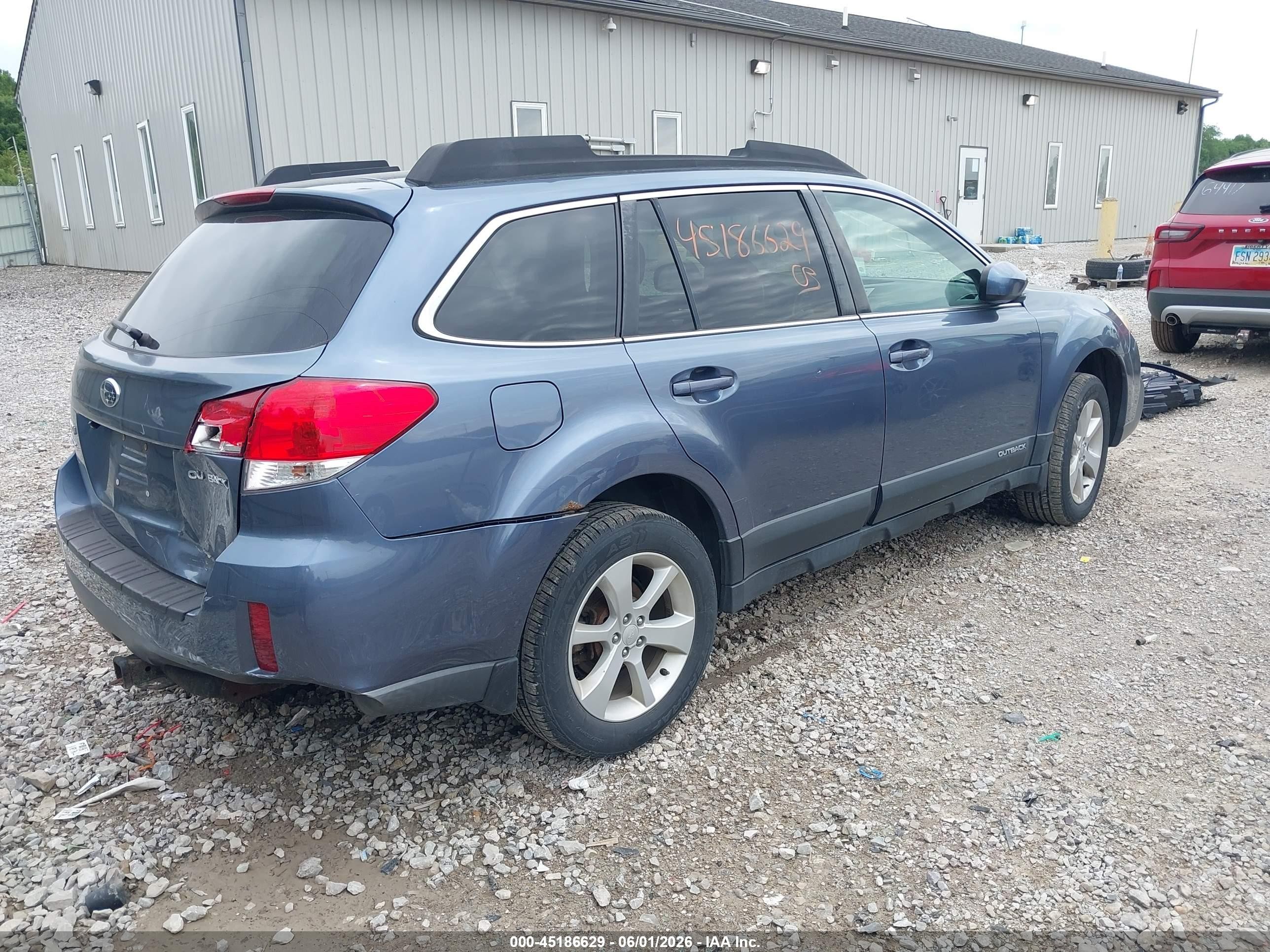 2013 Subaru Outback 2.5i Premium Blue vin: 4S4BRCGC7D3248391