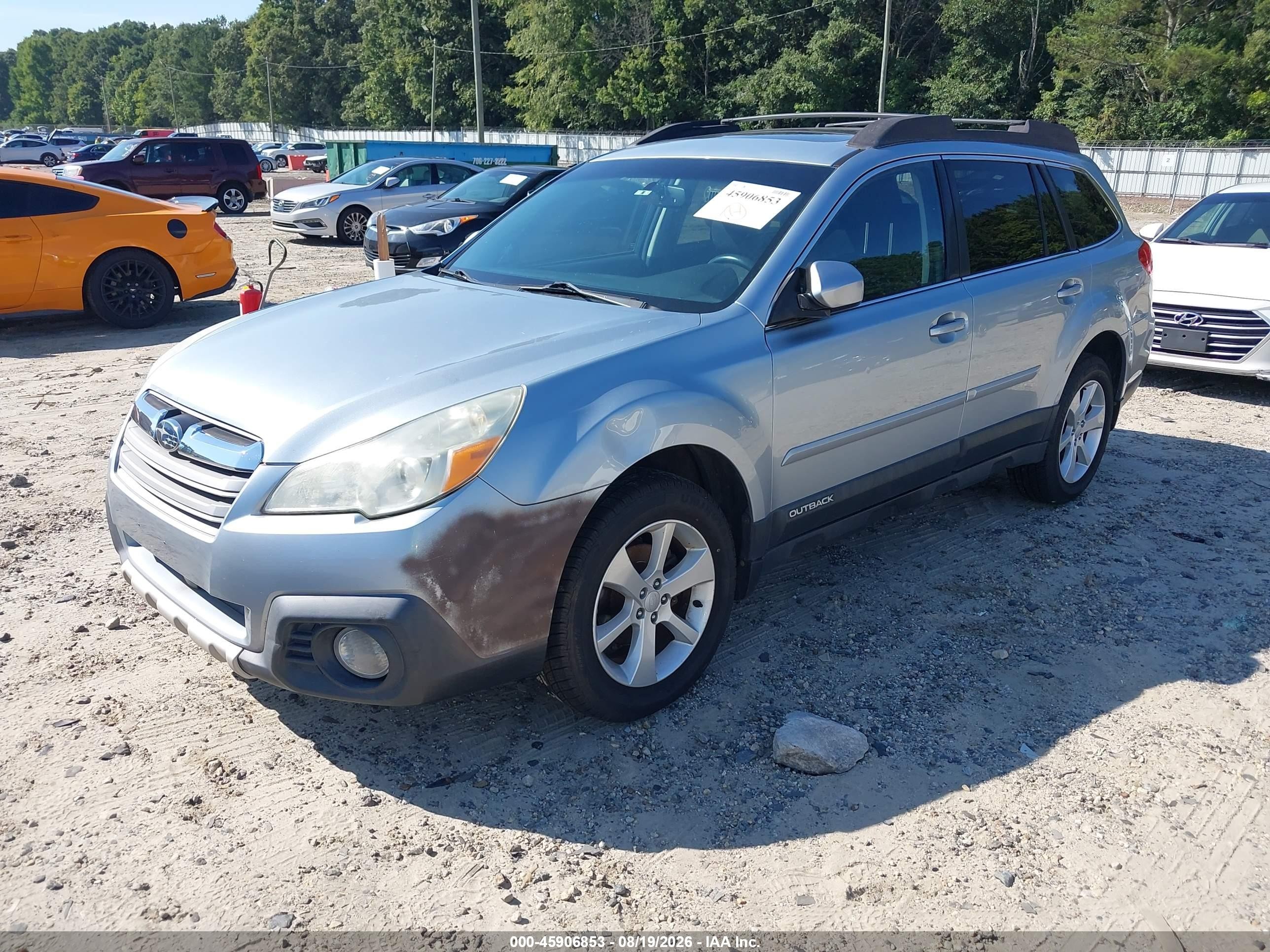 2013 Subaru Outback 2.5i Premium Silver vin: 4S4BRCGC7D3261934