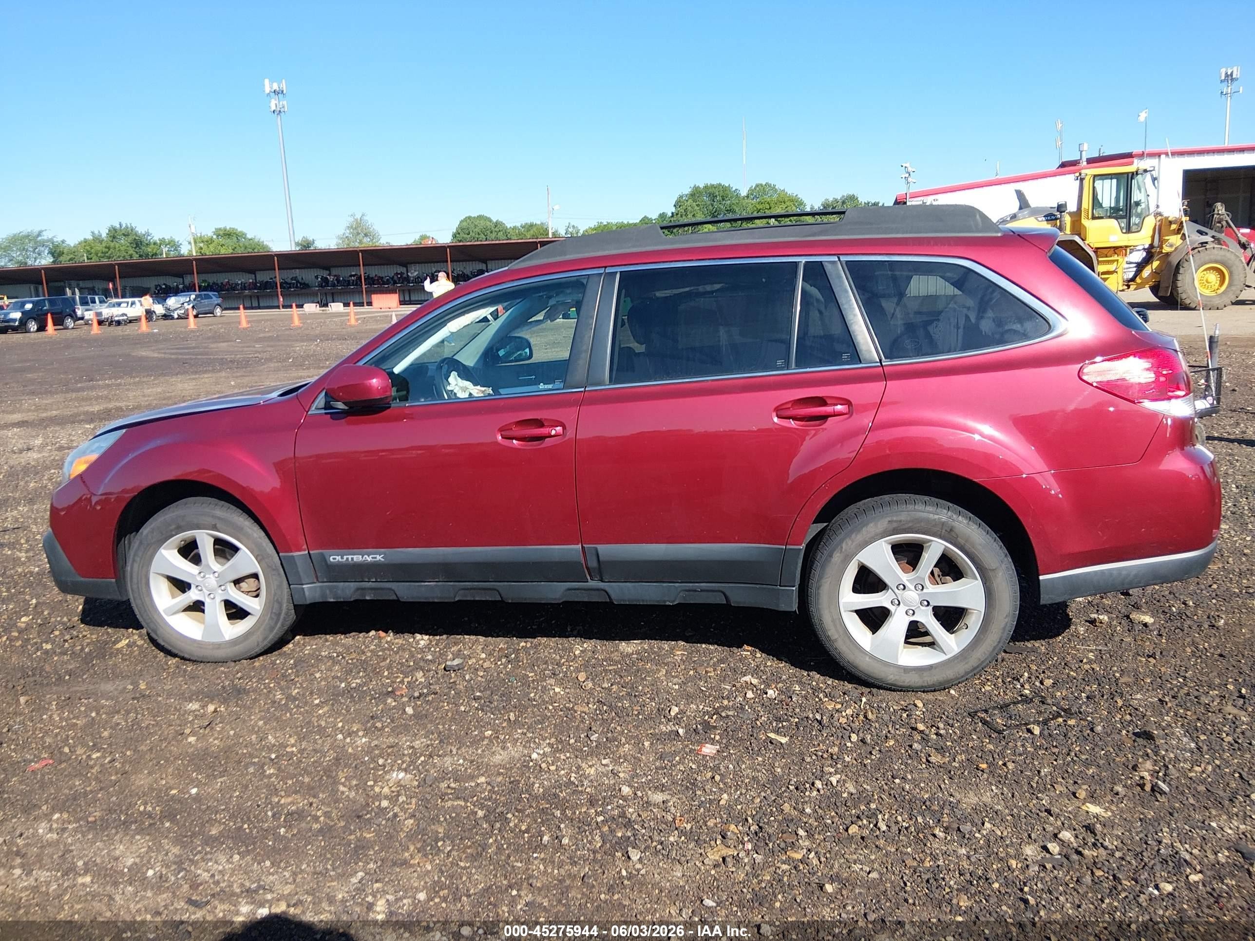 2013 Subaru Outback 2.5i Premium Red vin: 4S4BRCGC7D3262114