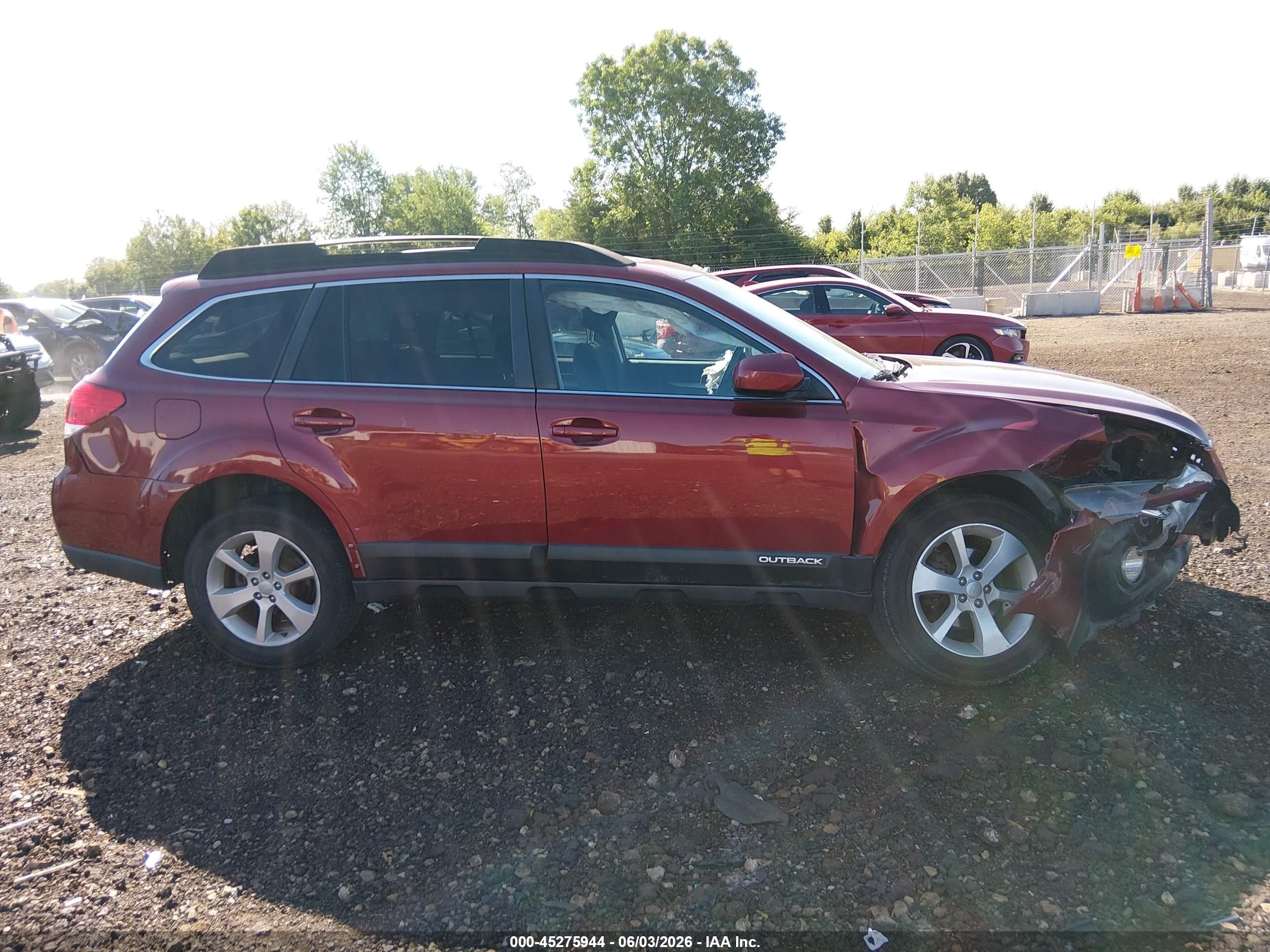 2013 Subaru Outback 2.5i Premium Red vin: 4S4BRCGC7D3262114