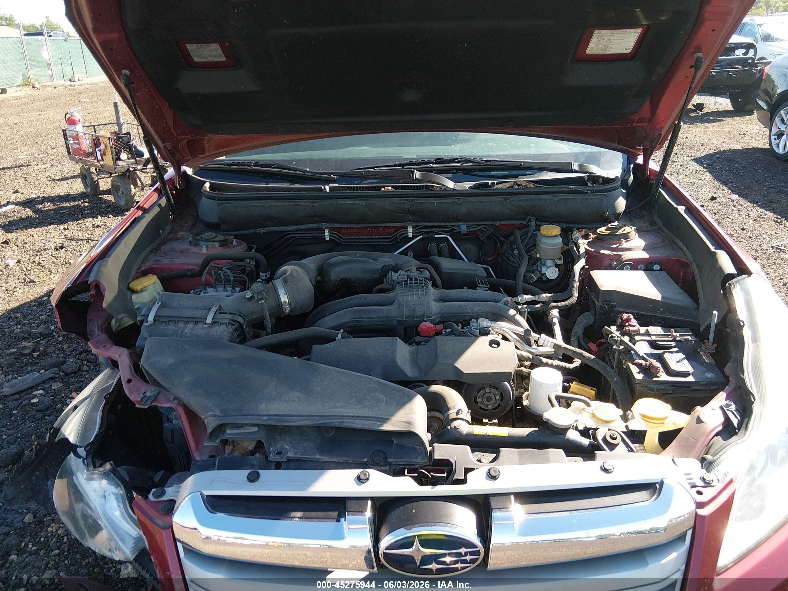 2013 Subaru Outback 2.5i Premium Red vin: 4S4BRCGC7D3262114