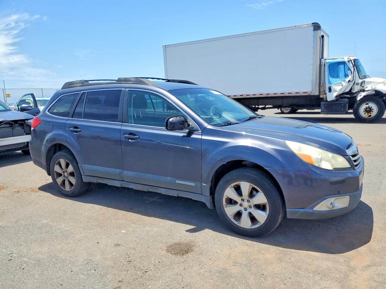 2011 Subaru Outback 2.5i Premium Charcoal vin: 4S4BRCGC8B3330451