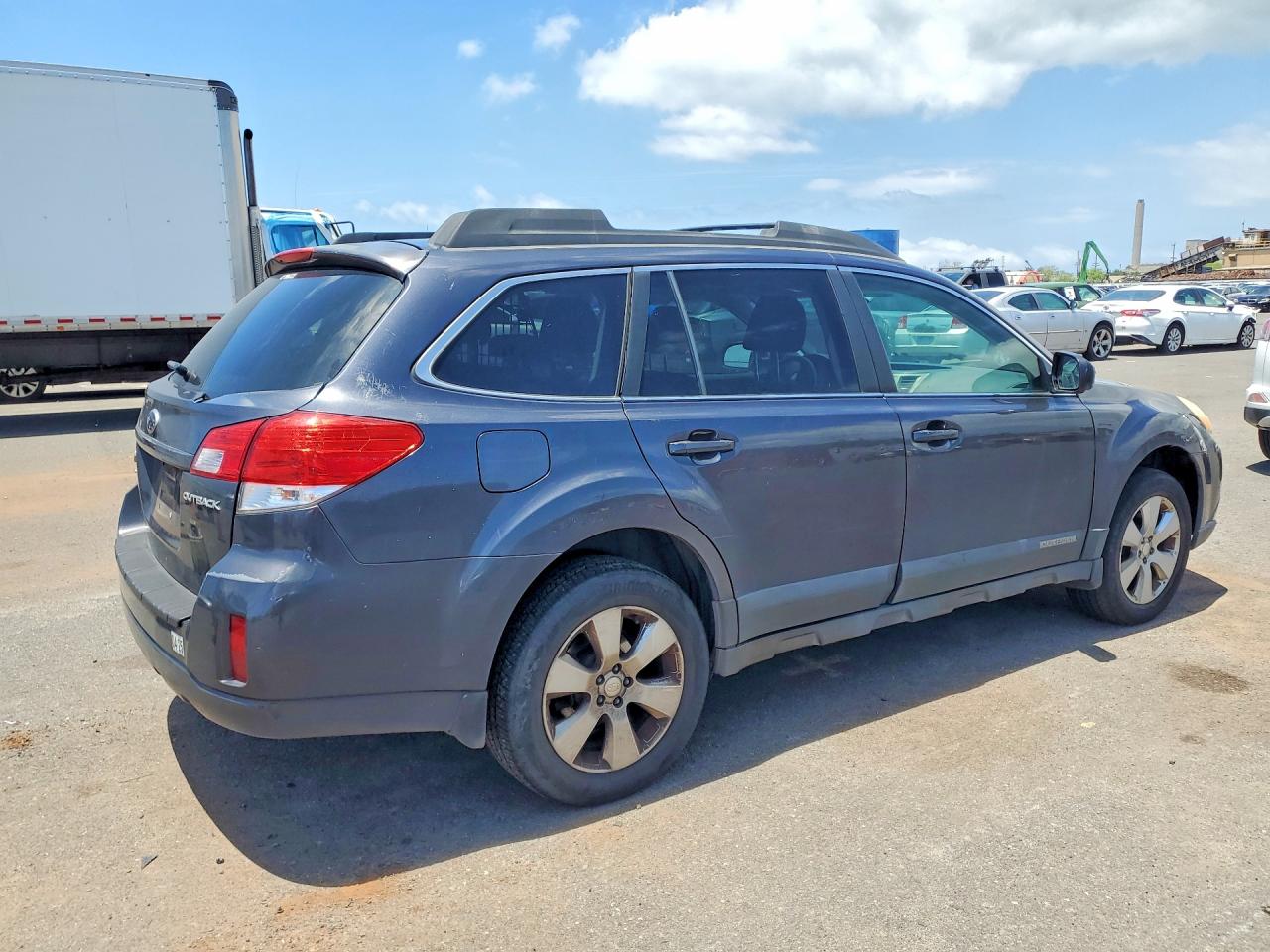 2011 Subaru Outback 2.5i Premium Charcoal vin: 4S4BRCGC8B3330451