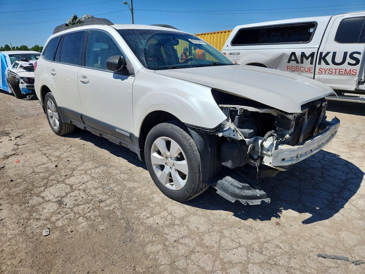 2012 Subaru Outback 2.5i Premium Белый vin: 4S4BRCGC8C3240878