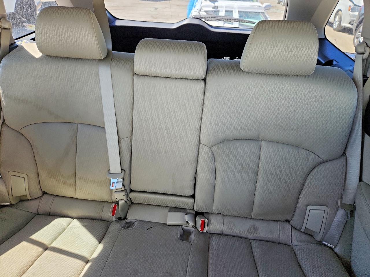 2012 Subaru Outback 2.5i Premium Белый vin: 4S4BRCGC8C3240878