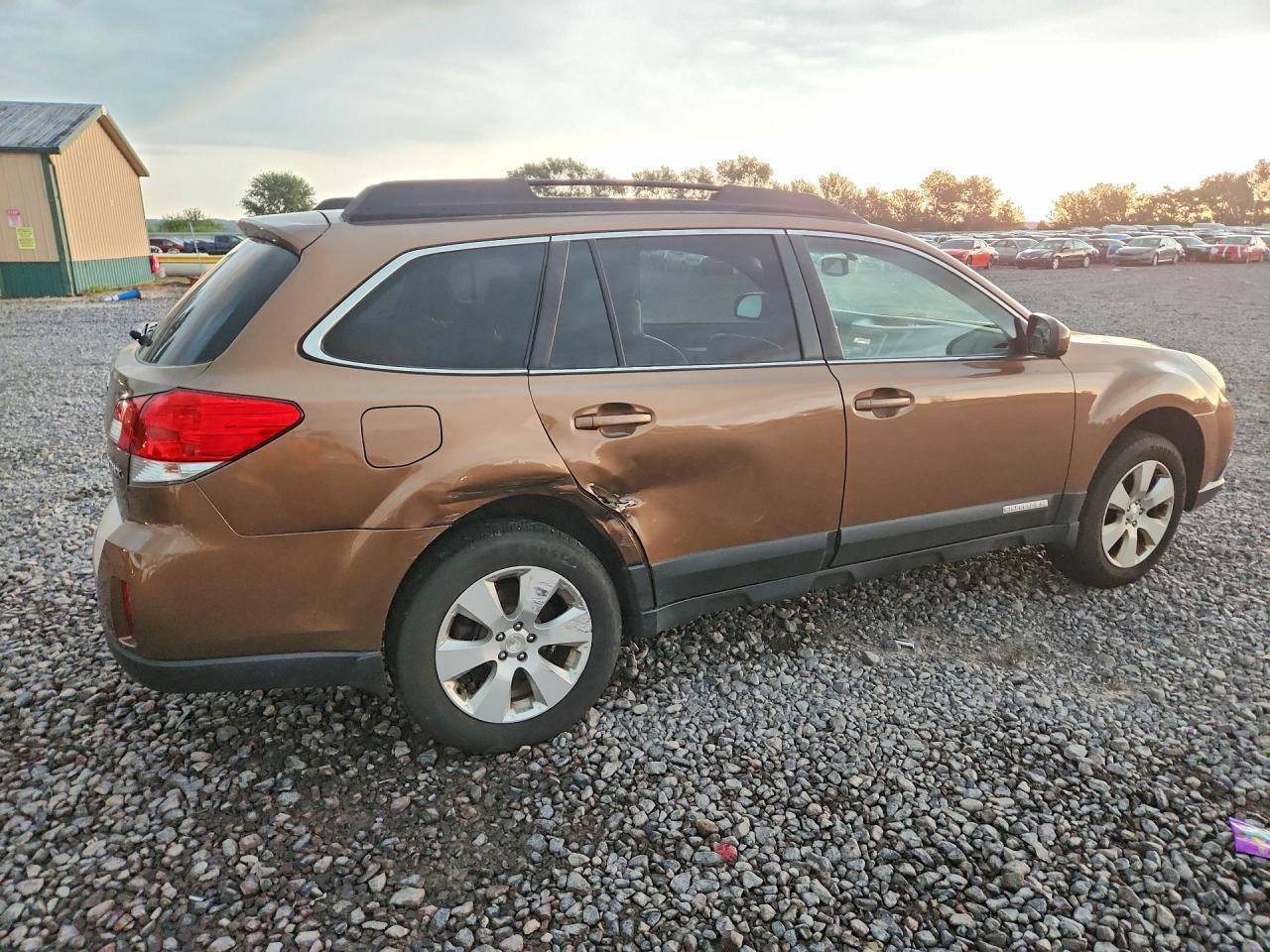 2012 Subaru Outback 2.5i Premium Brown vin: 4S4BRCGC8C3258636