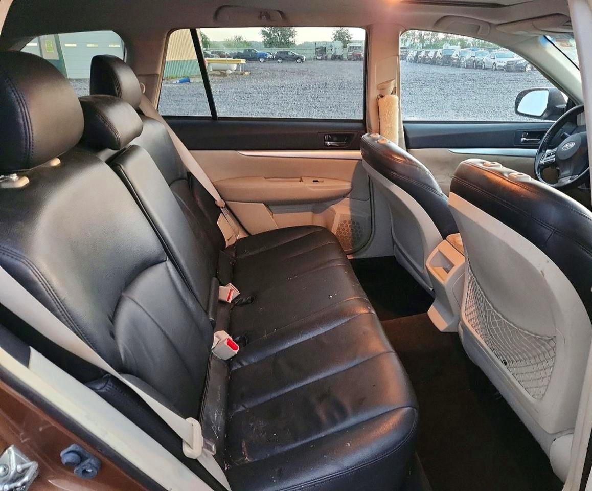 2012 Subaru Outback 2.5i Premium Brown vin: 4S4BRCGC8C3258636