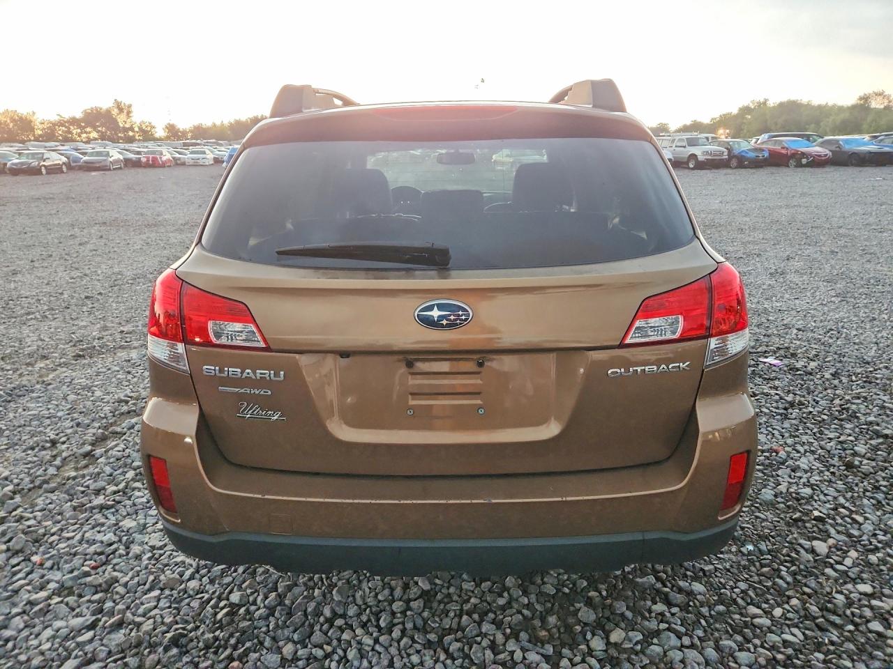 2012 Subaru Outback 2.5i Premium Brown vin: 4S4BRCGC8C3258636