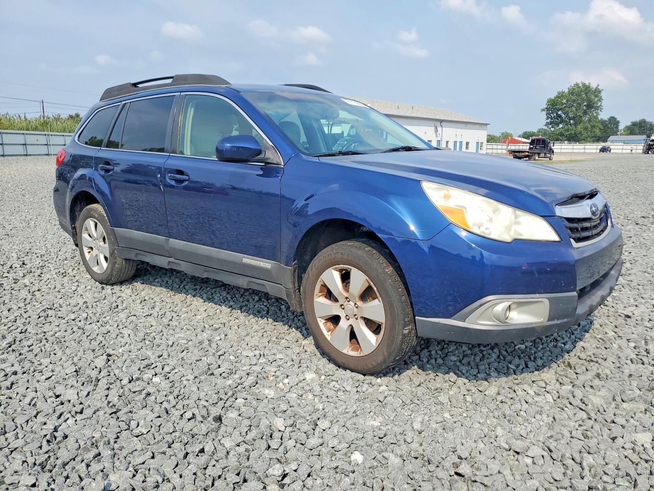 2011 Subaru Outback 2.5i Premium Blue vin: 4S4BRCGC9B3331608