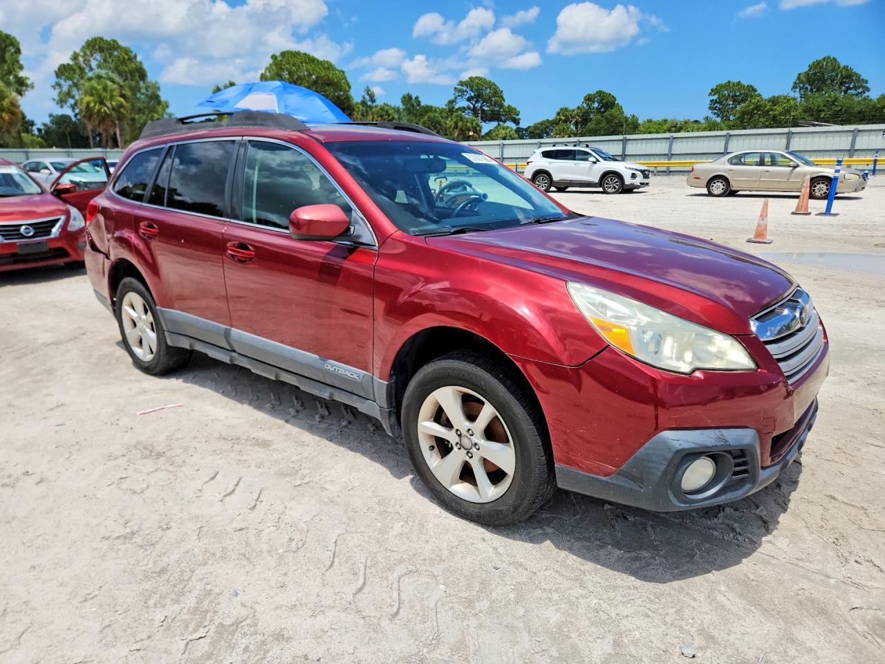 2013 Subaru Outback 2.5i Premium Red vin: 4S4BRCGCXD3279585