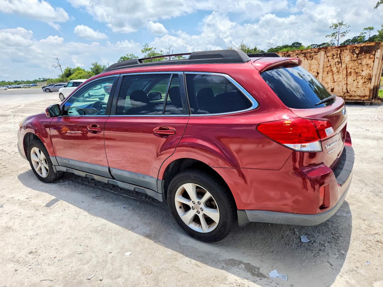 2013 Subaru Outback 2.5i Premium Red vin: 4S4BRCGCXD3279585