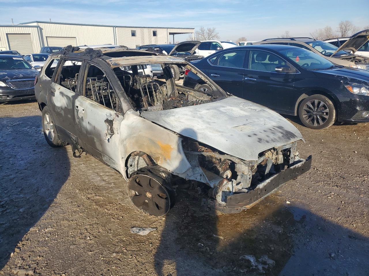 2011 Subaru Outback 2.5i Premium Burn vin: 4S4BRCHC4B3346807