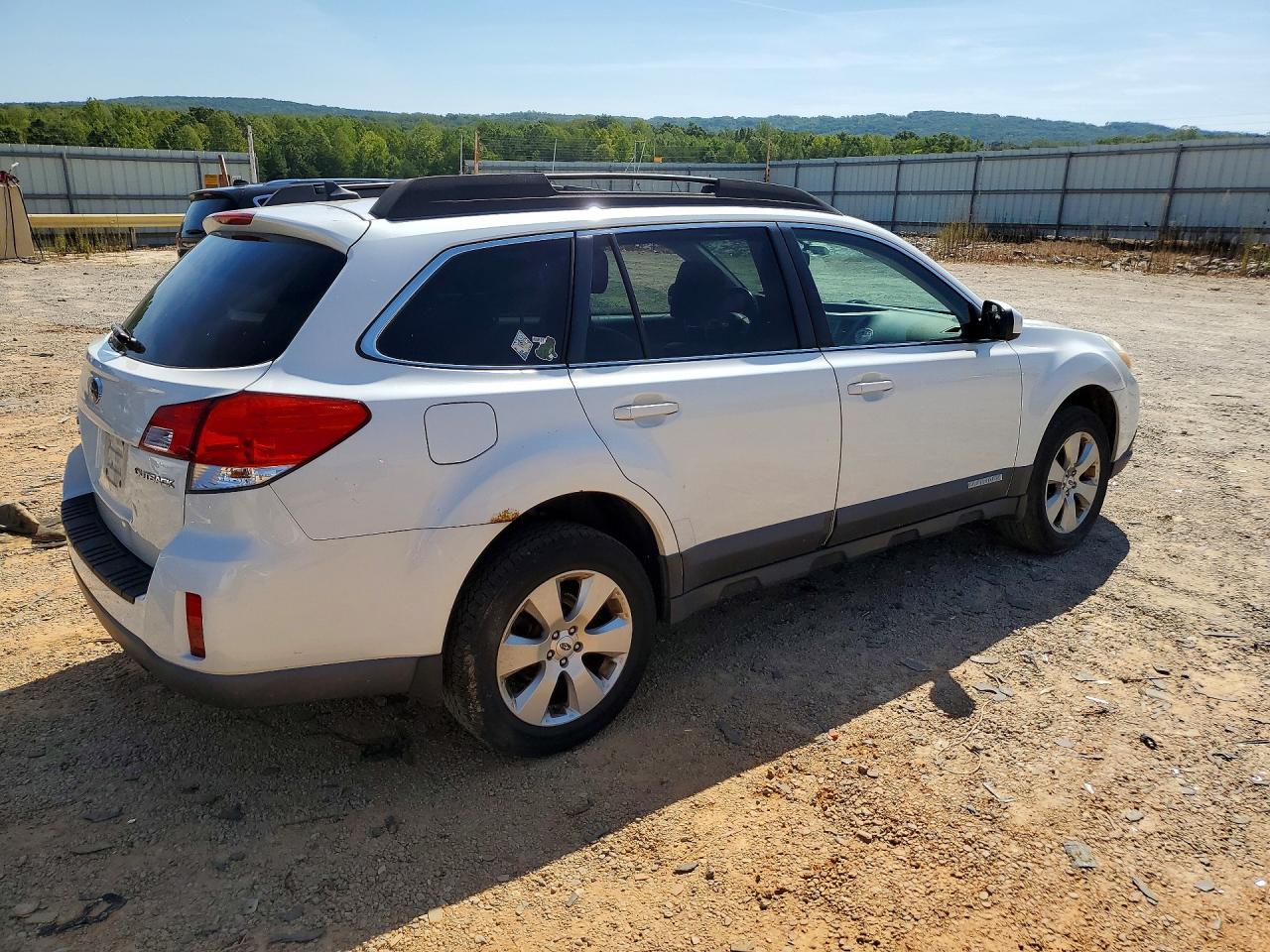 2012 Subaru Outback 2.5i Limited Белый vin: 4S4BRCJC2C3280835