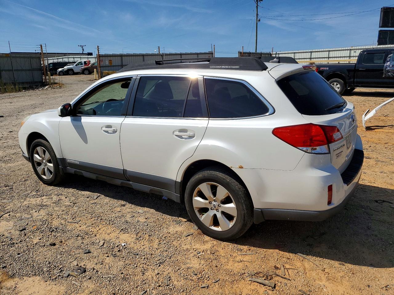 2012 Subaru Outback 2.5i Limited Белый vin: 4S4BRCJC2C3280835
