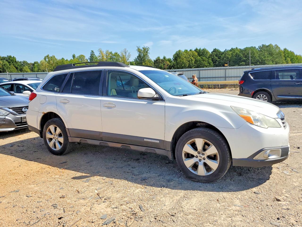 2012 Subaru Outback 2.5i Limited Белый vin: 4S4BRCJC2C3280835