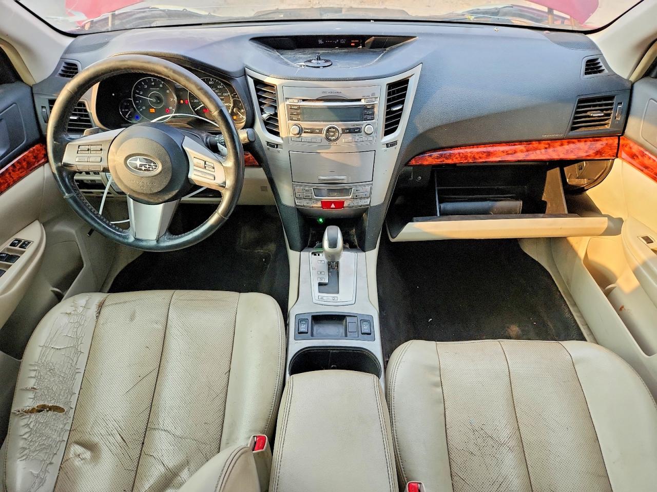 2011 Subaru Outback 2.5i Limited Red vin: 4S4BRCJC5B3362833