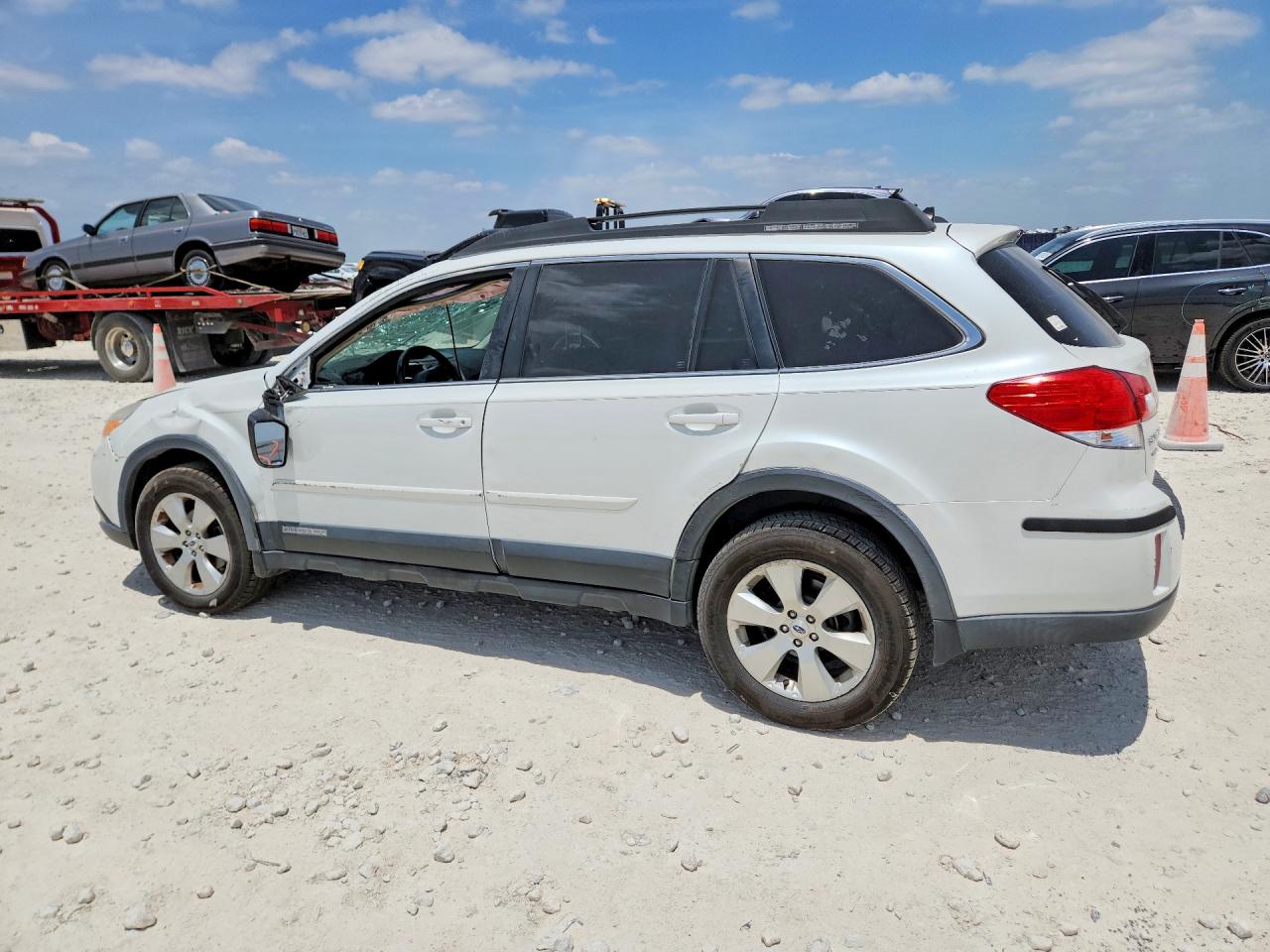 2012 Subaru Outback 2.5i Limited Белый vin: 4S4BRCJC6C3288369