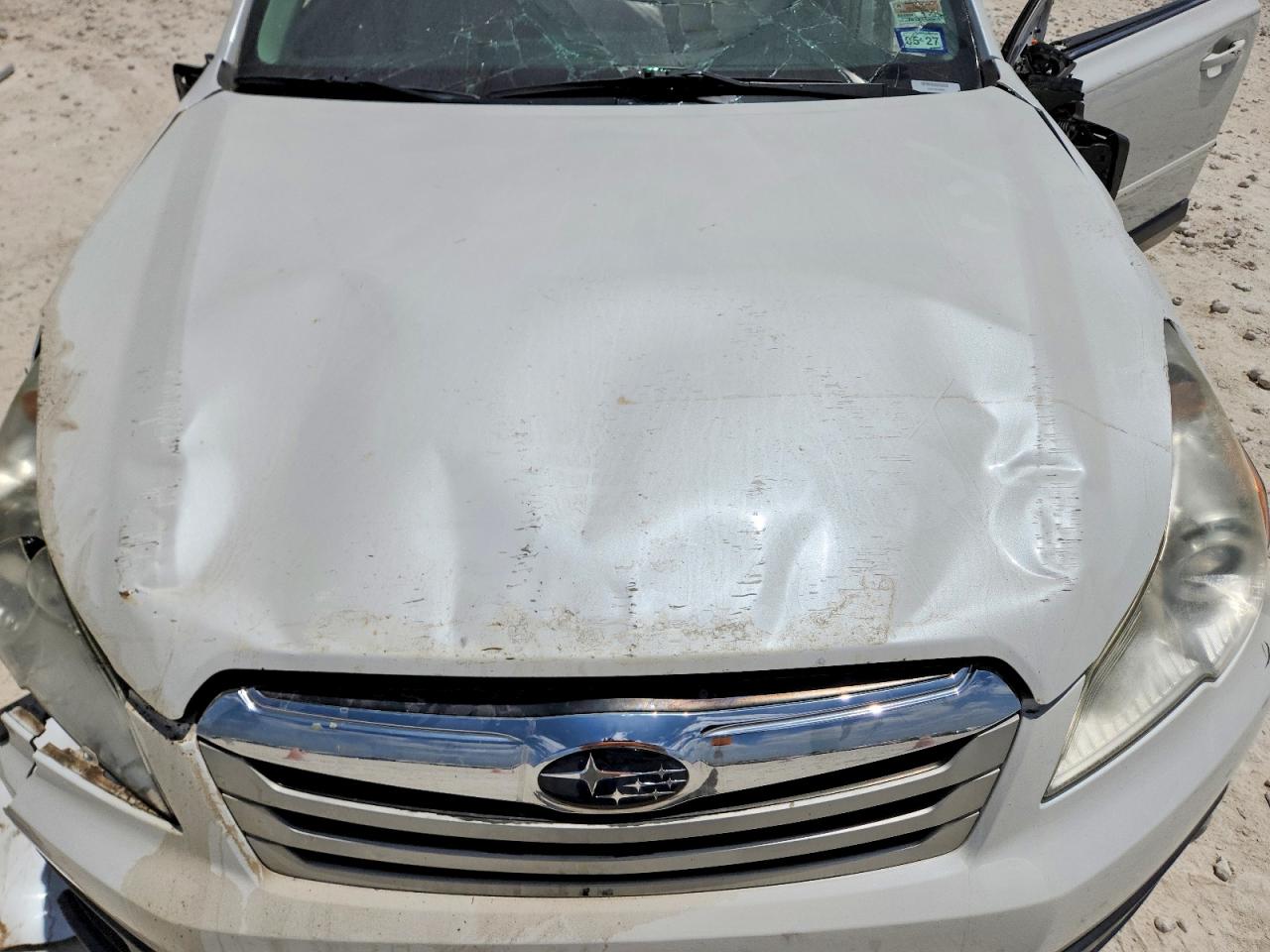 2012 Subaru Outback 2.5i Limited Белый vin: 4S4BRCJC6C3288369